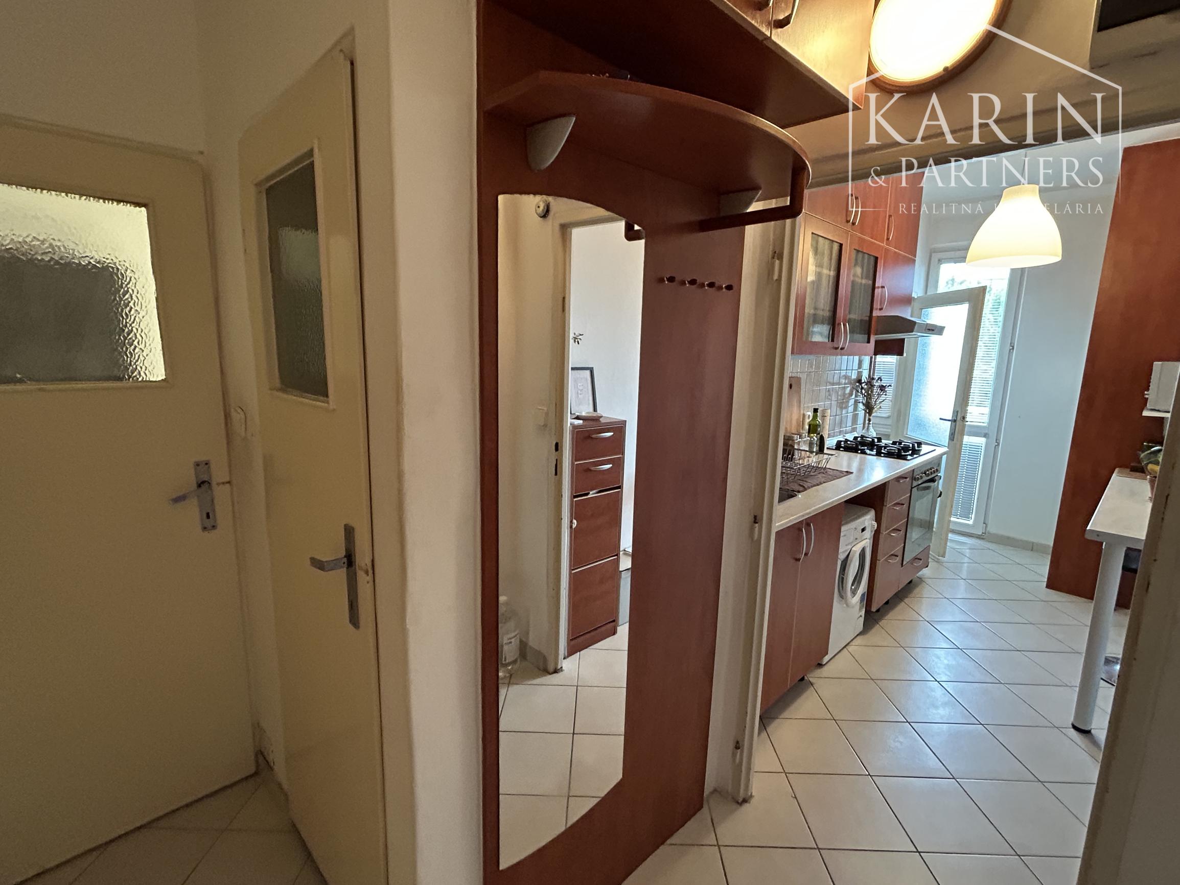 Šikovný 2 izbový byt na Riazanskej ul.