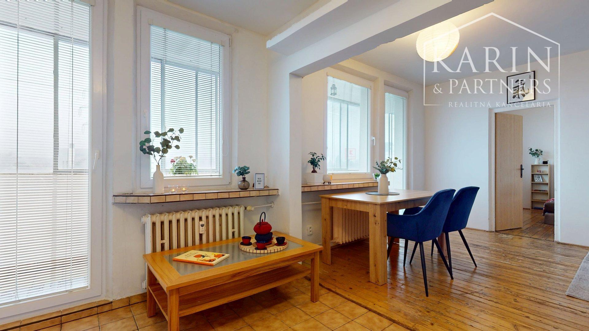 PRIESTRANNÝ A SVETLÝ 3I BYT S VEĽKOU ZASKLENOU LODŽIOU A PIVNICOU