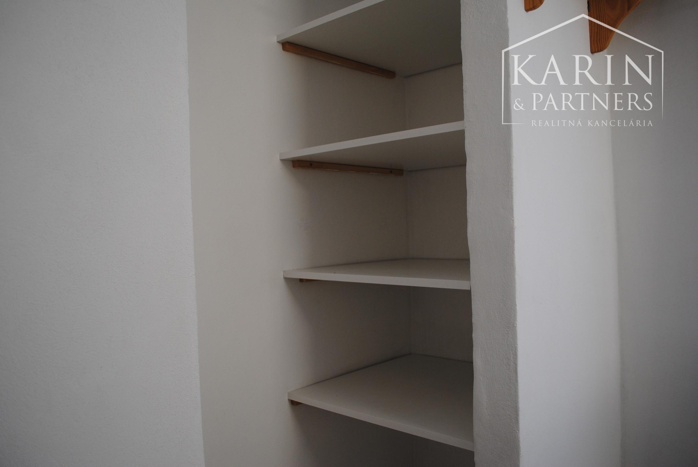 MODERNÝ – SLNEČNÝ 2 IZB. BYT V BREZNE