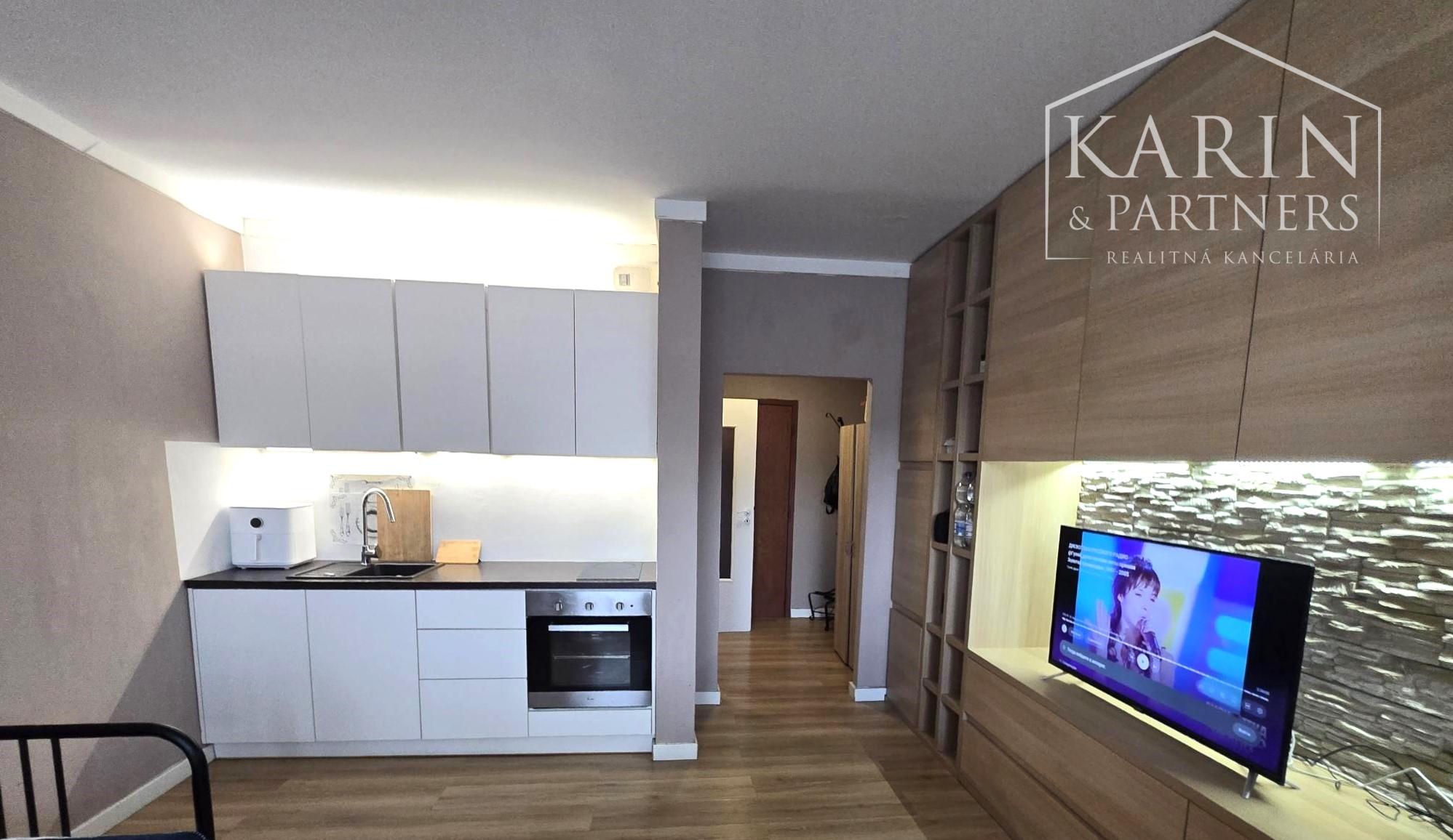 Predaj -  Garsónka po kompletnej rekonštrukcii - Strečnianska ul. Bratislava/Petržalka