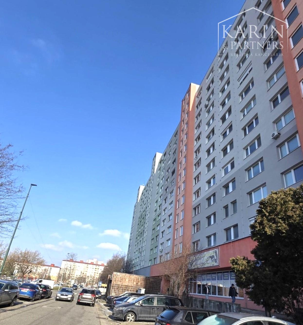 Predaj -  Garsónka po kompletnej rekonštrukcii - Strečnianska ul. Bratislava/Petržalka