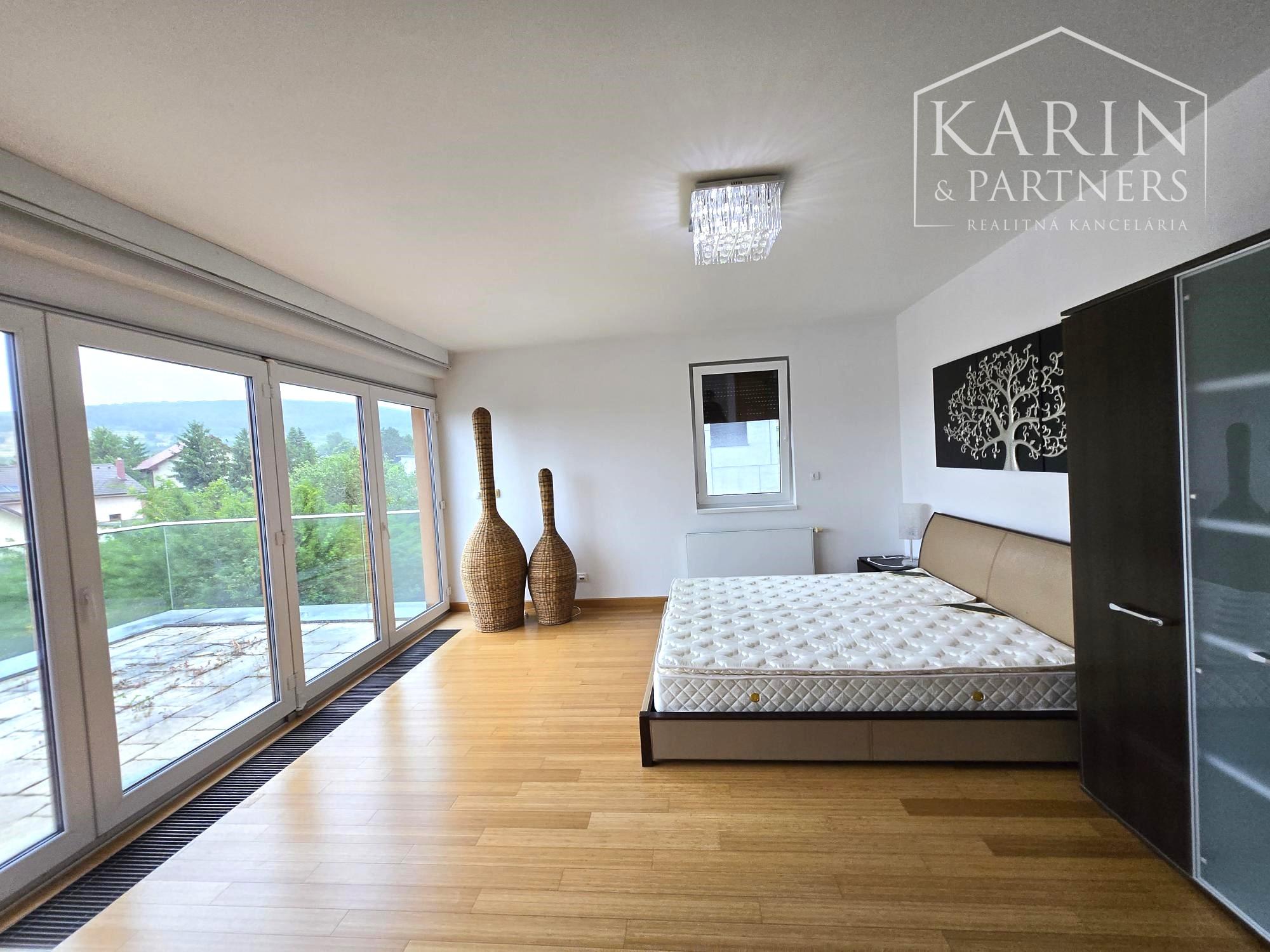 PRENÁJOM: Luxusná 5-izbová vila s výhľadom na Kamzík – Vinohrady- Nové mesto BA III