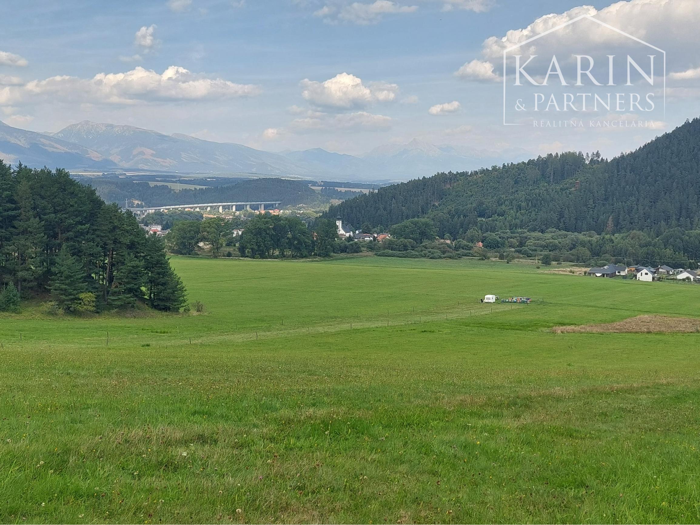 POZEMOK   2 374 m2  v Jánskej doline