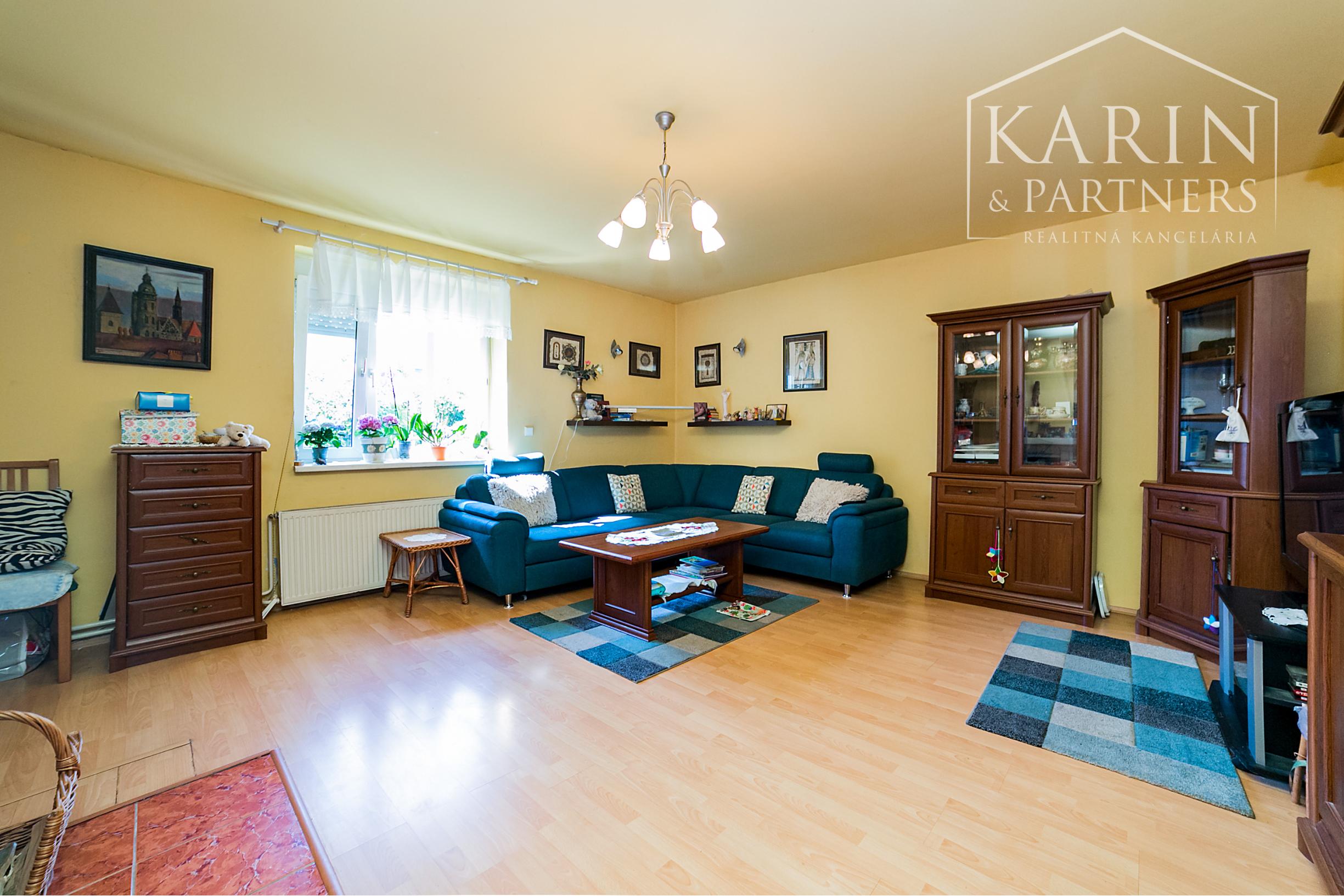 Predaj- Rodinný dom dvojgeneračný pozemok 1229m2 - Vajnory Bratislava