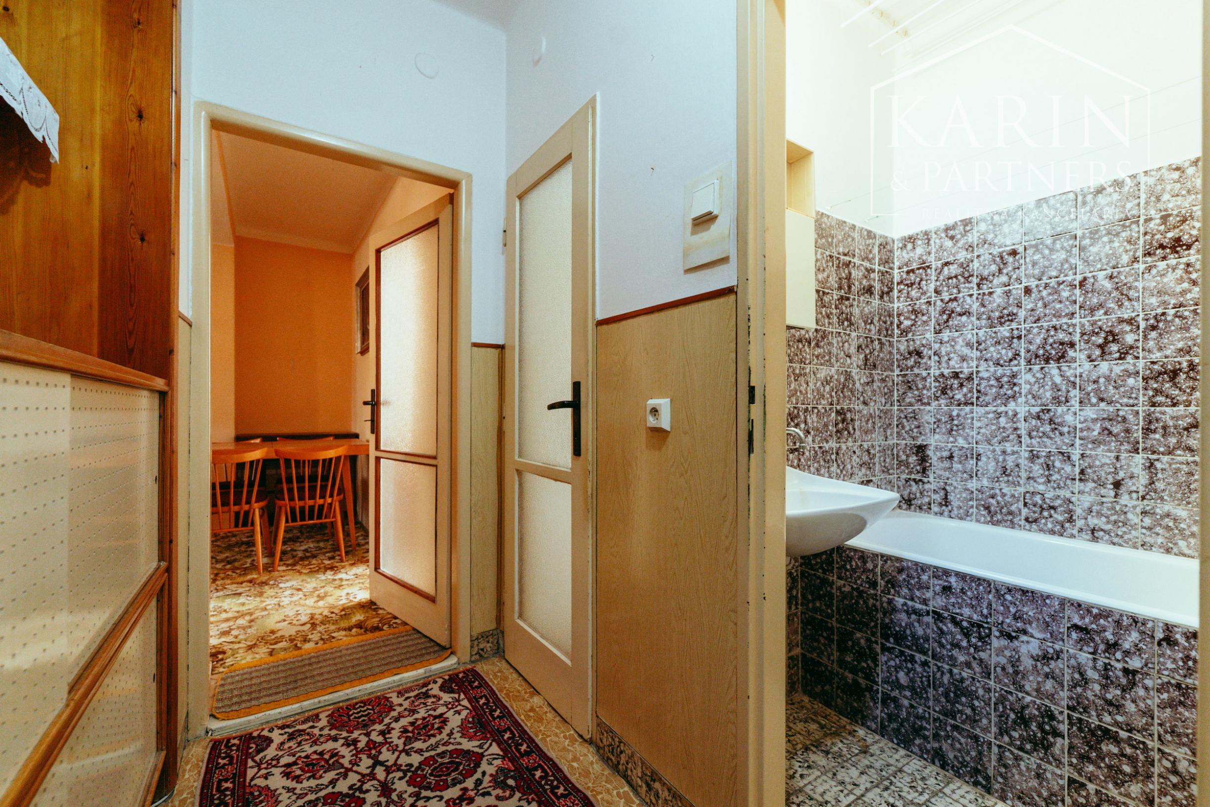 NA PRENÁJOM 2i BYT V MESTE HOLÍČ