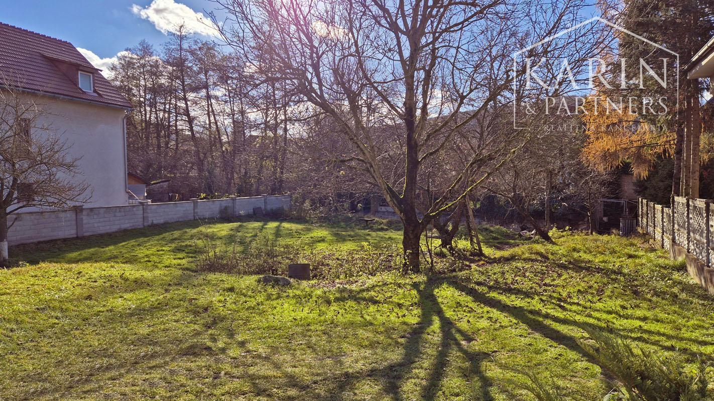 Stavebný pozemok s rozlohou 656 m² v obci Borinka.