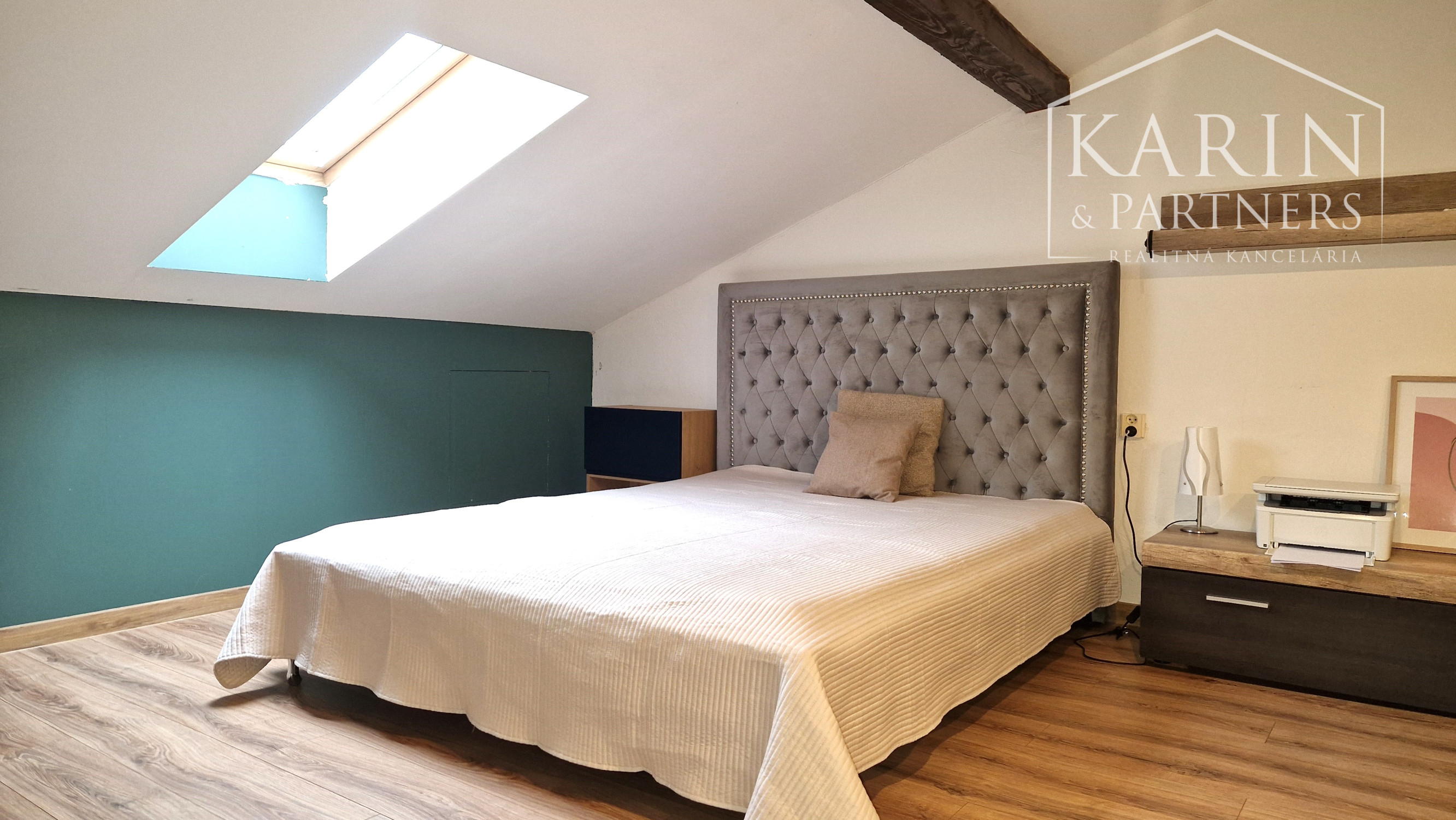 Zariadený 3 izbový byt s parkovaním v centre Rovinky