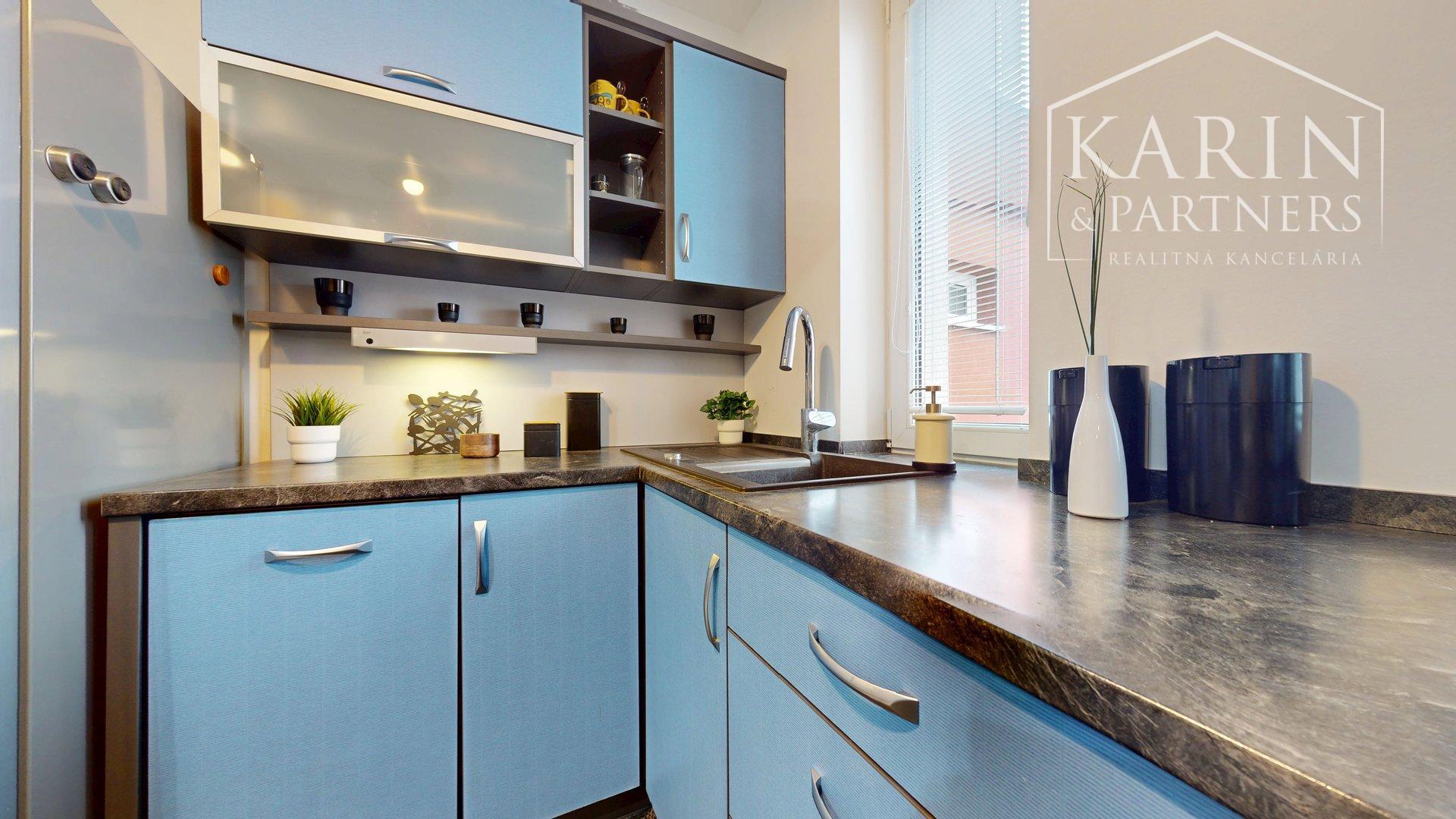 VÝNIMOČNE PRIESTRANNÝ A SVETLÝ 4I BYT S KRBOM A 2 BALKÓNMI