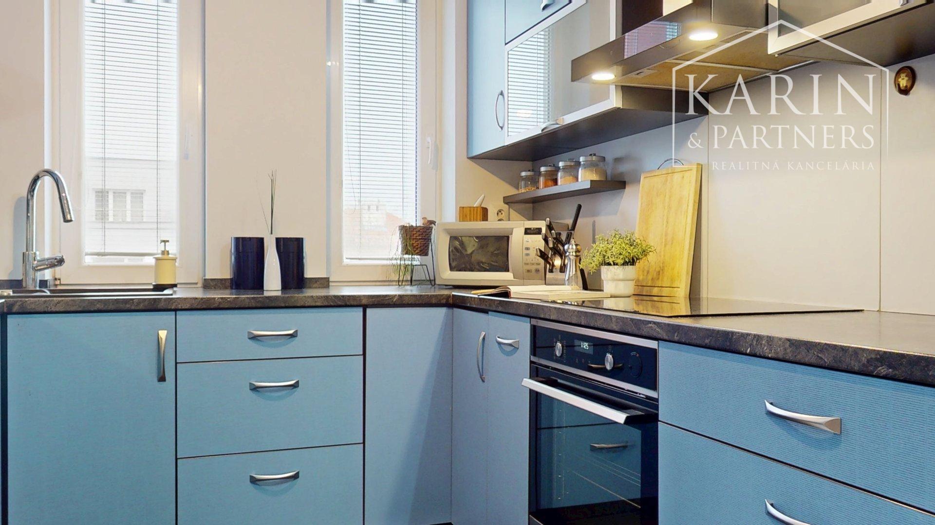 VÝNIMOČNE PRIESTRANNÝ A SVETLÝ 4I BYT S KRBOM A 2 BALKÓNMI