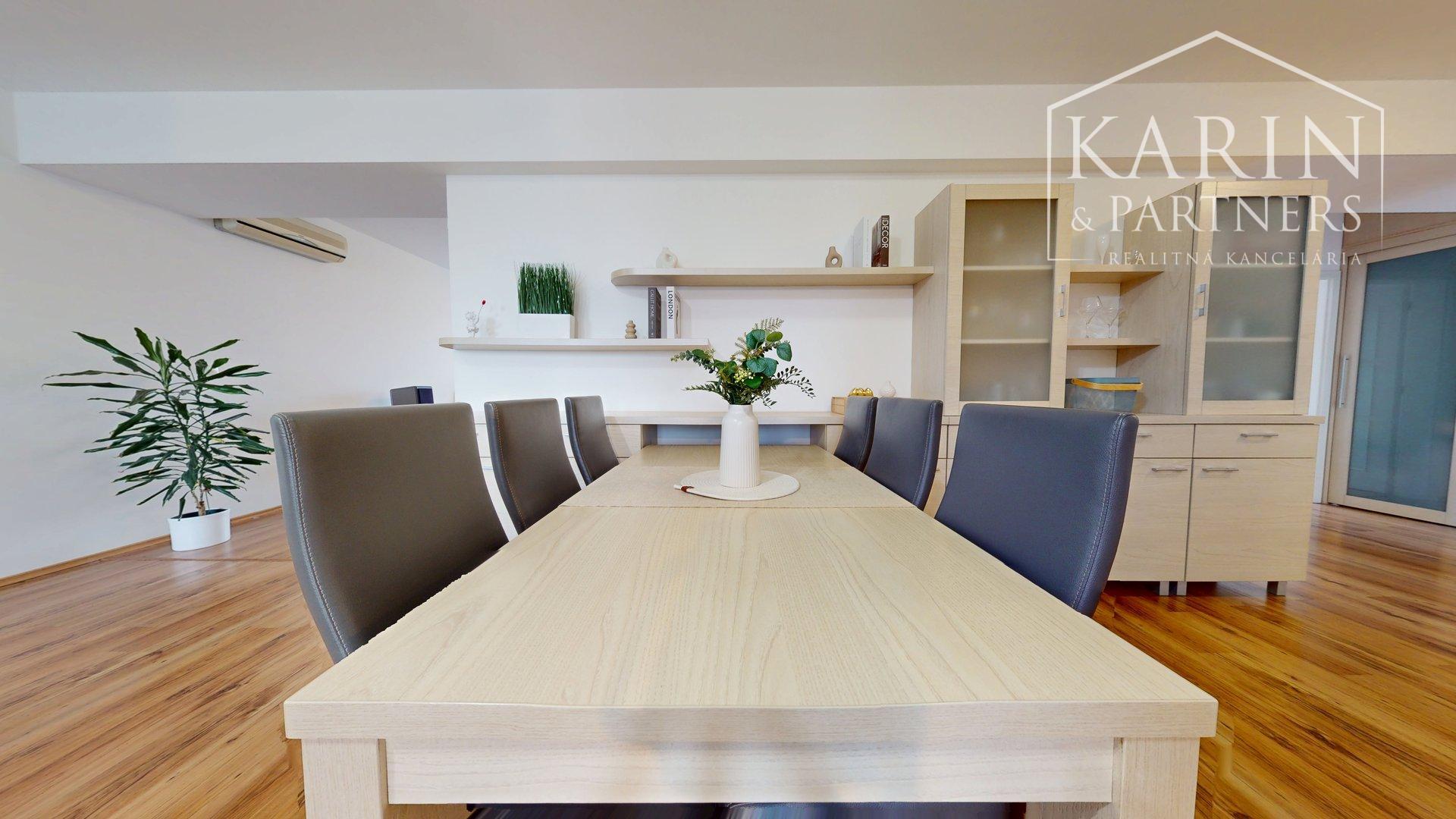 VÝNIMOČNE PRIESTRANNÝ A SVETLÝ 4I BYT S KRBOM A 2 BALKÓNMI