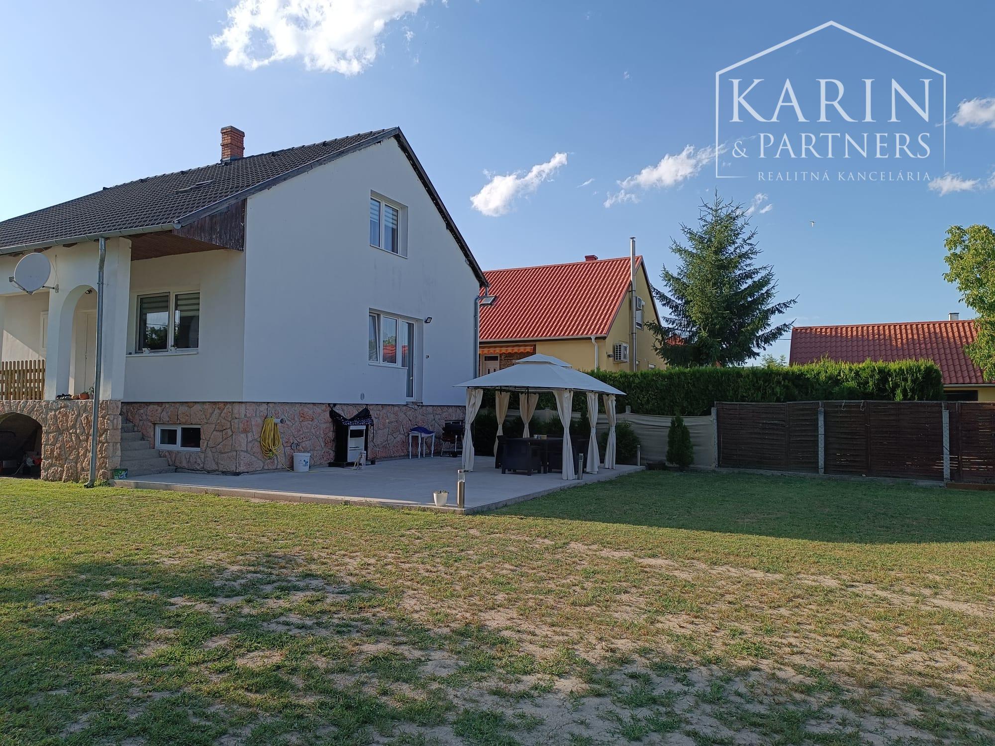 Predaj - rodinný dom 5 izbový s pozemkom 1483 m2 - Dunakiliti Maďarsko