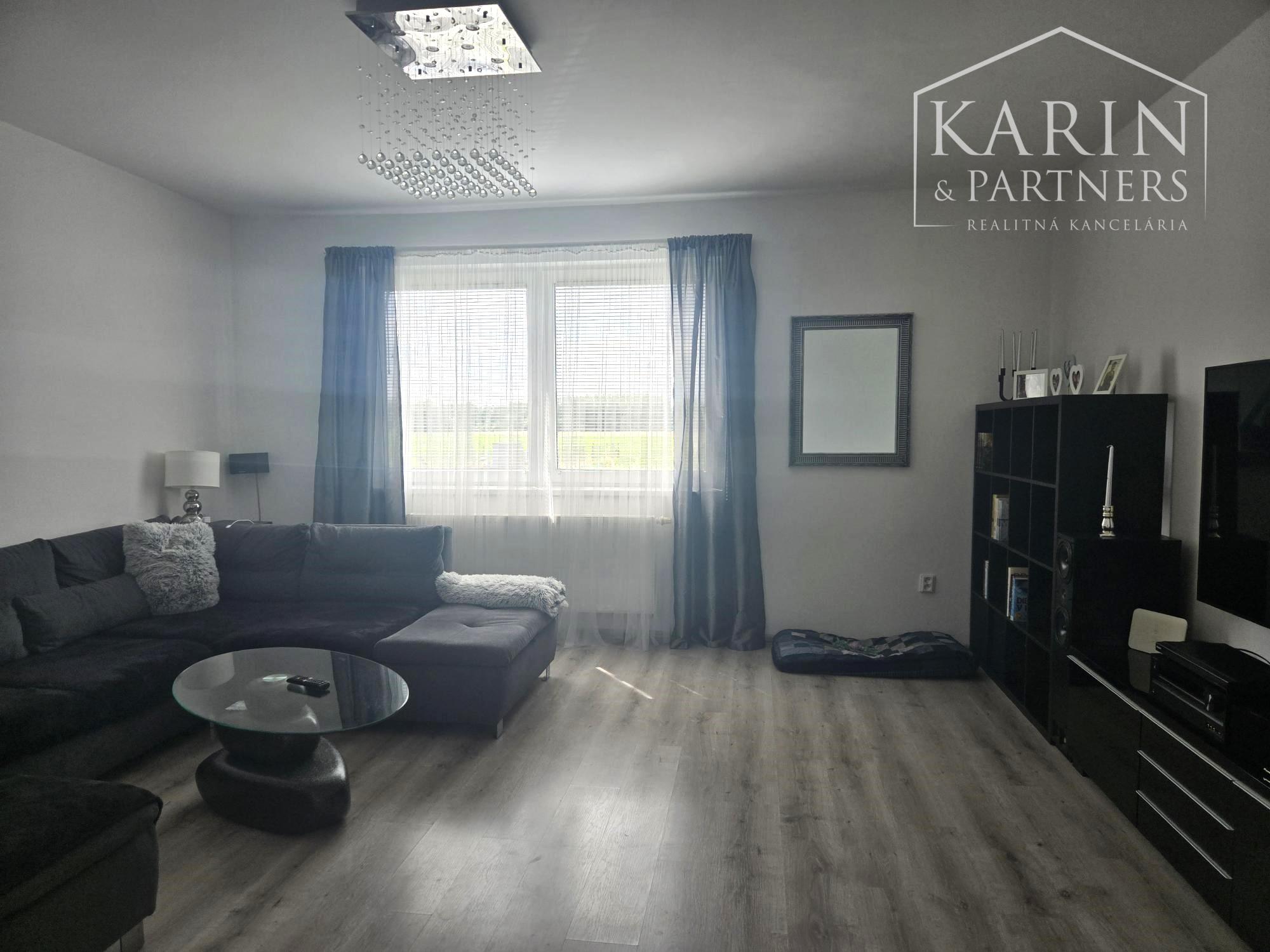 Predaj - rodinný dom 5 izbový s pozemkom 1483 m2 - Dunakiliti Maďarsko