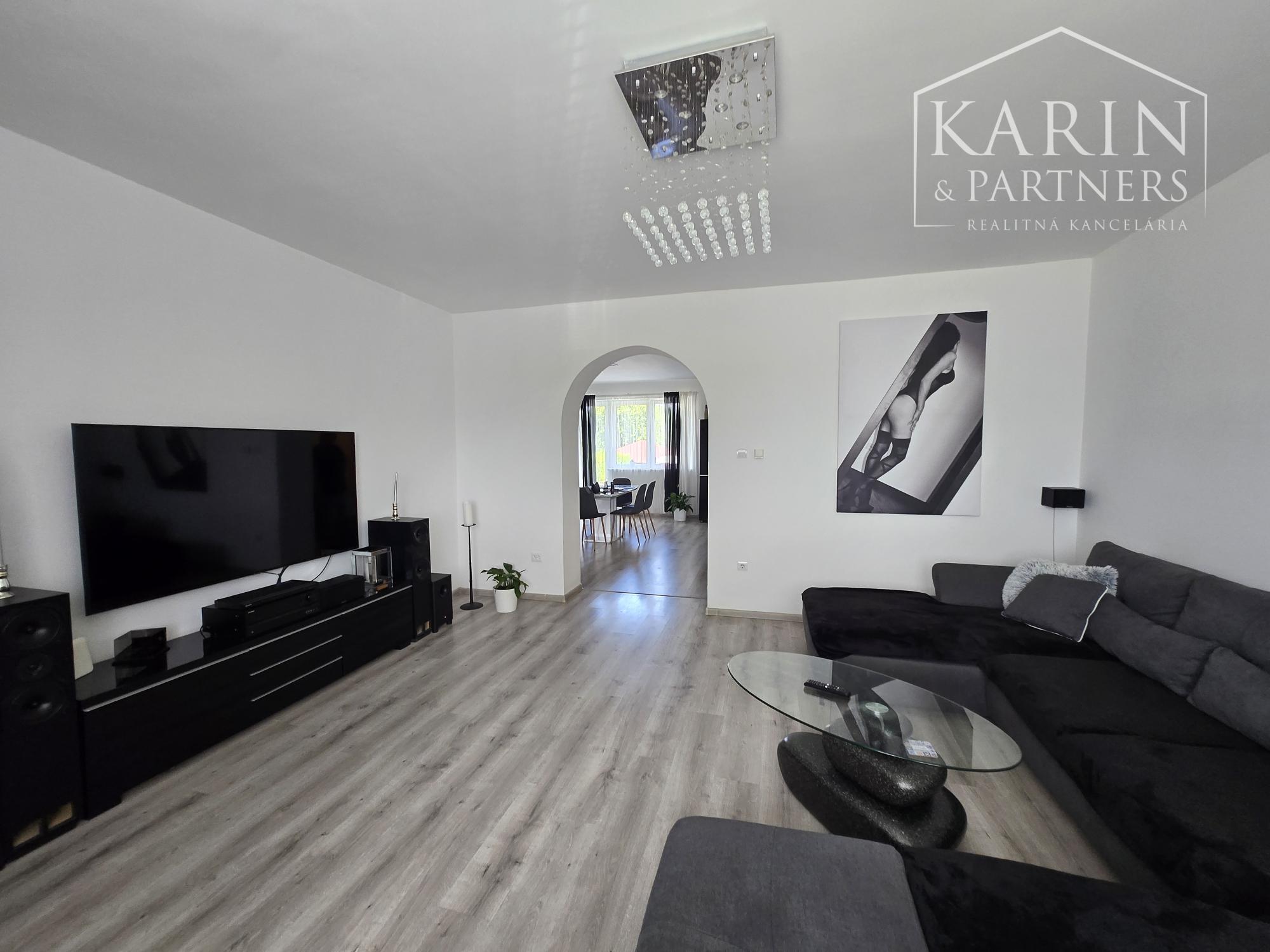 Predaj - rodinný dom 5 izbový s pozemkom 1483 m2 - Dunakiliti Maďarsko