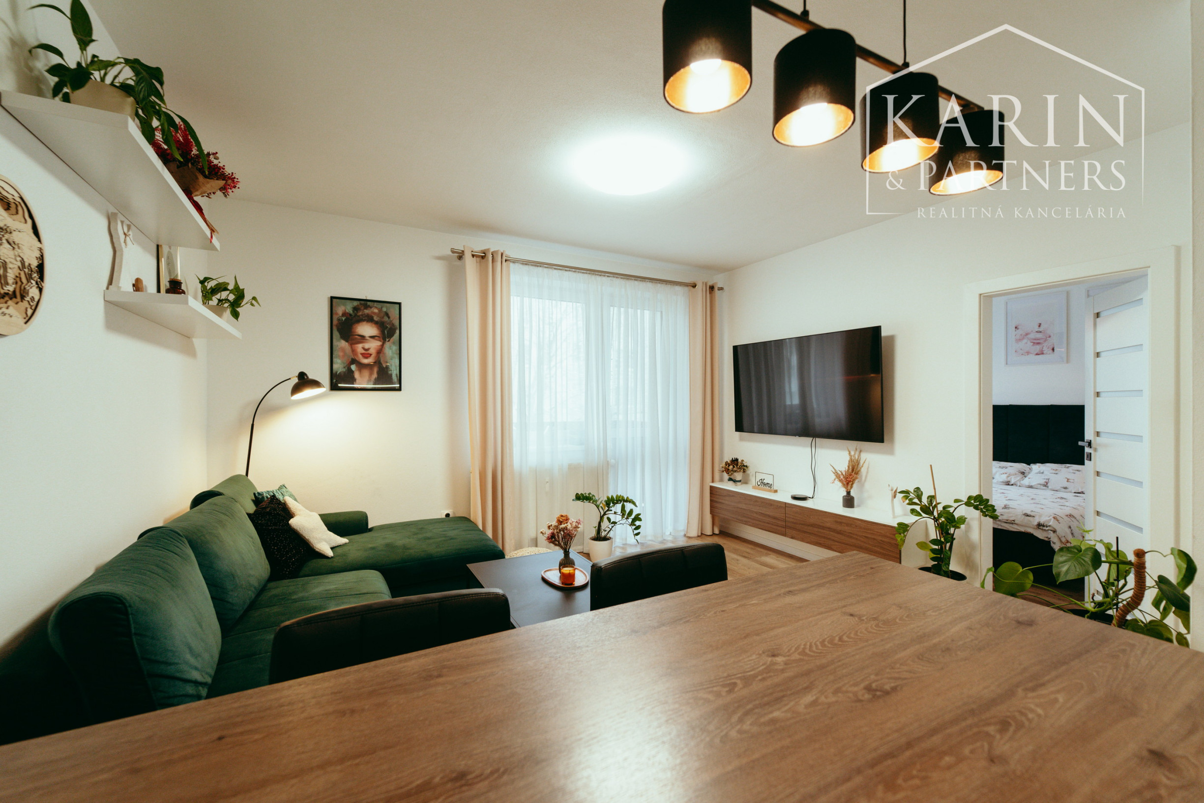 PRENÁJOM LUXUSNÉHO 2-IZBOVÉHO BYTU V SKALICI