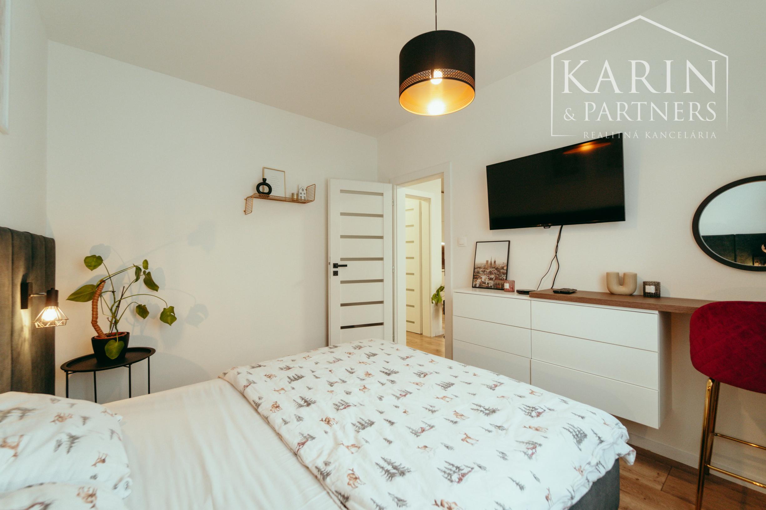 PRENÁJOM LUXUSNÉHO 2-IZBOVÉHO BYTU V SKALICI