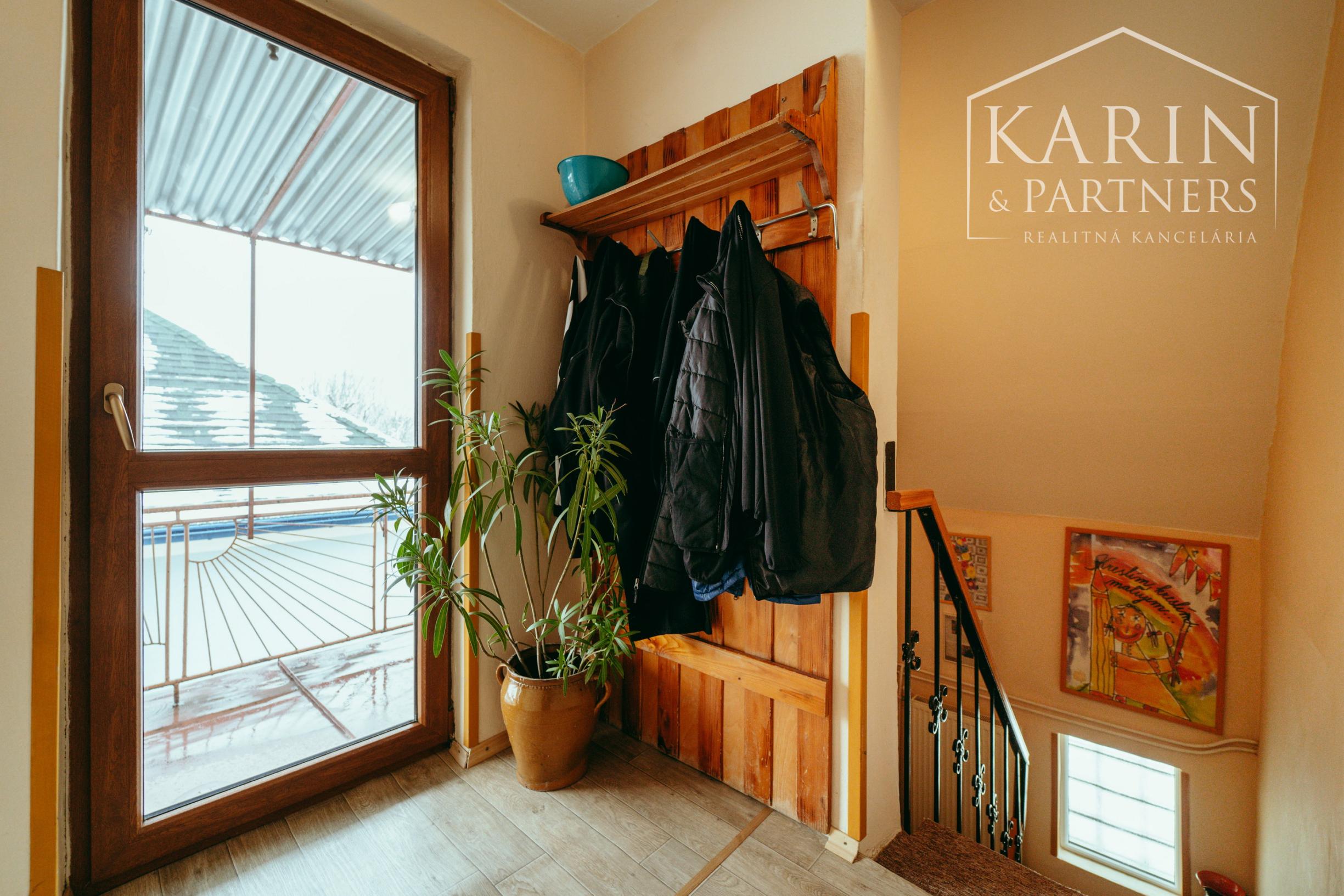 PREDAJ: 5-IZBOVÝ RODINNÝ DOM V SKALICI