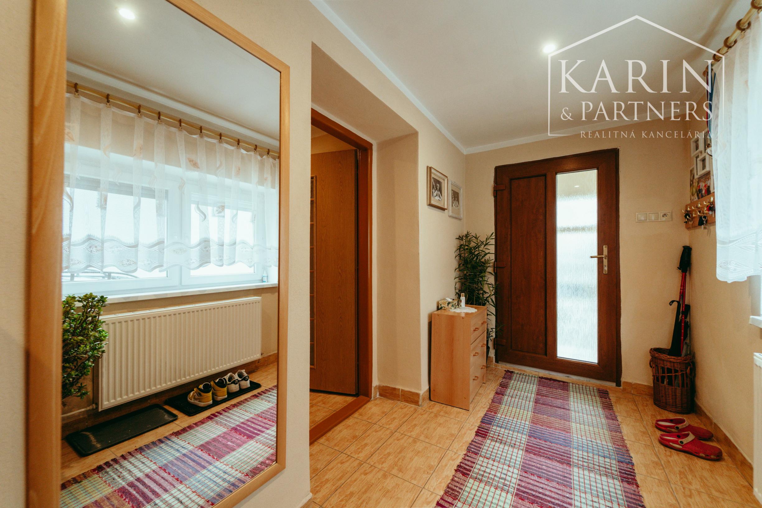 PREDAJ: 5-IZBOVÝ RODINNÝ DOM V SKALICI