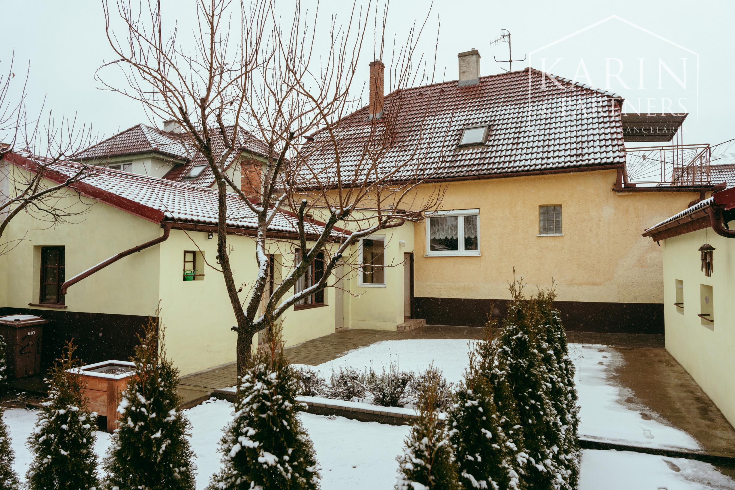 PREDAJ: 5-IZBOVÝ RODINNÝ DOM V SKALICI