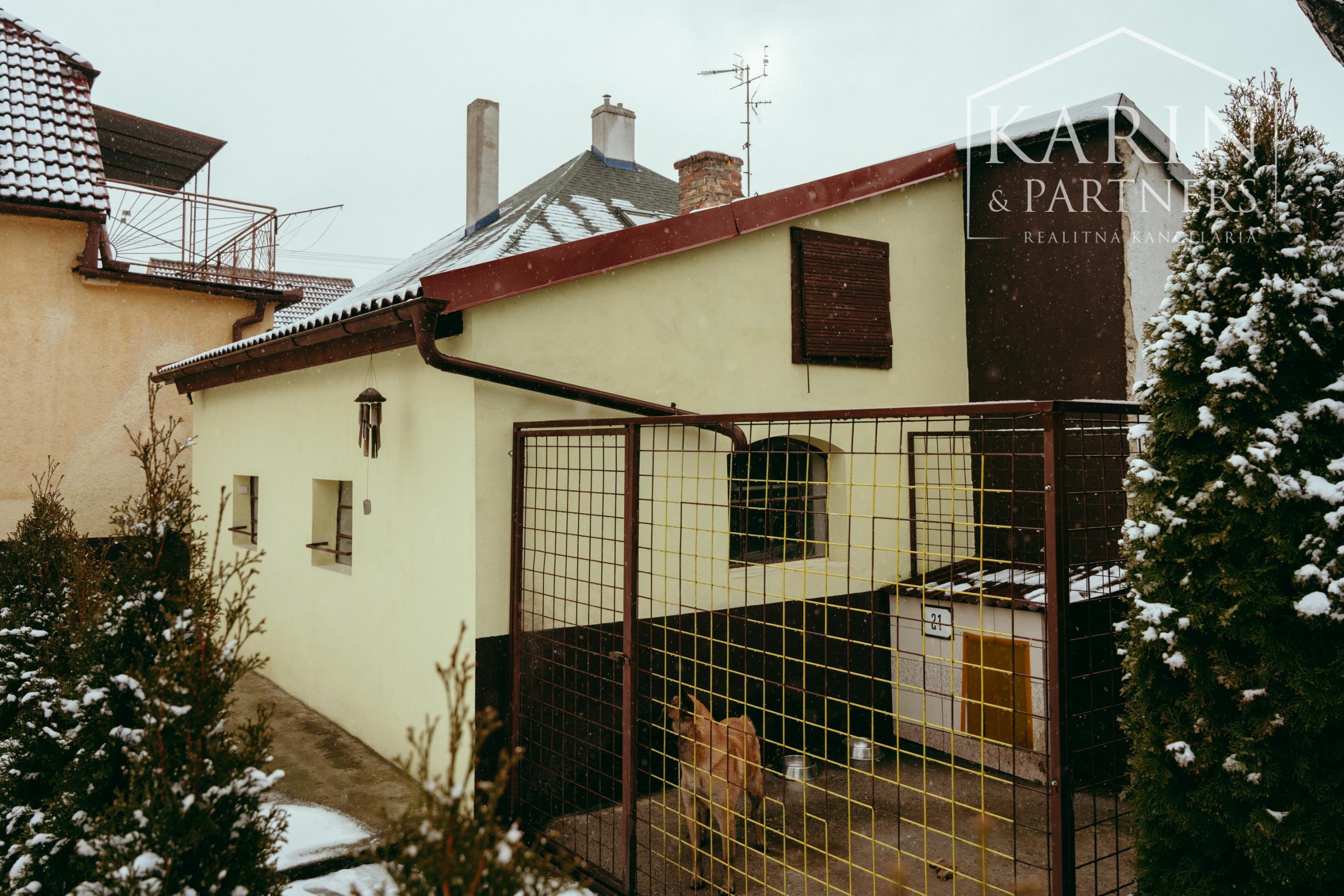 PREDAJ: 5-IZBOVÝ RODINNÝ DOM V SKALICI