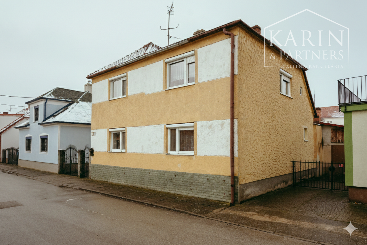 PREDAJ: 5-IZBOVÝ RODINNÝ DOM V SKALICI