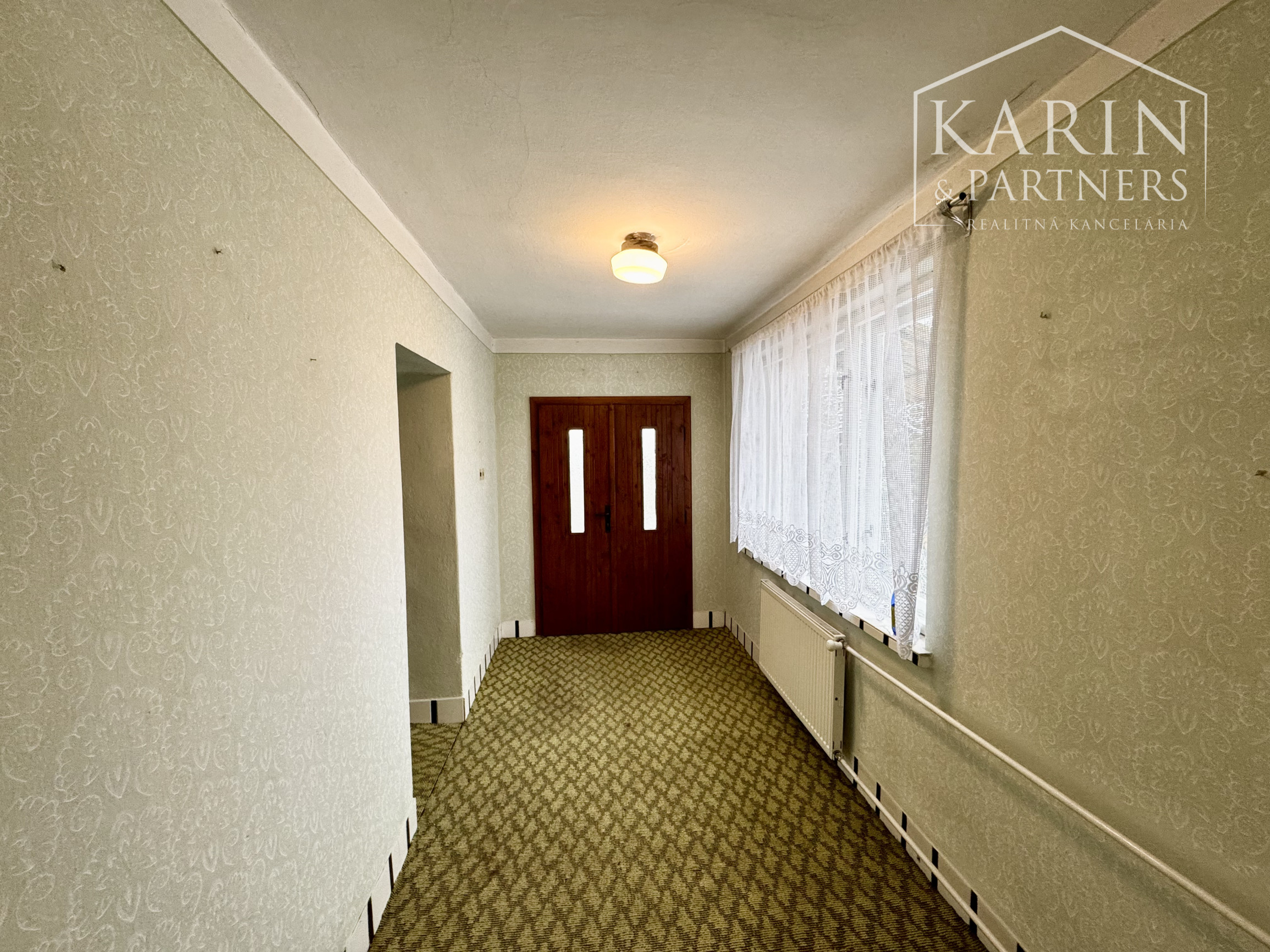 PRENÁJOM: 3-IZBOVÝ RODINNÝ DOM S VEĽKOU ZÁHRADOU – HOLÍČ