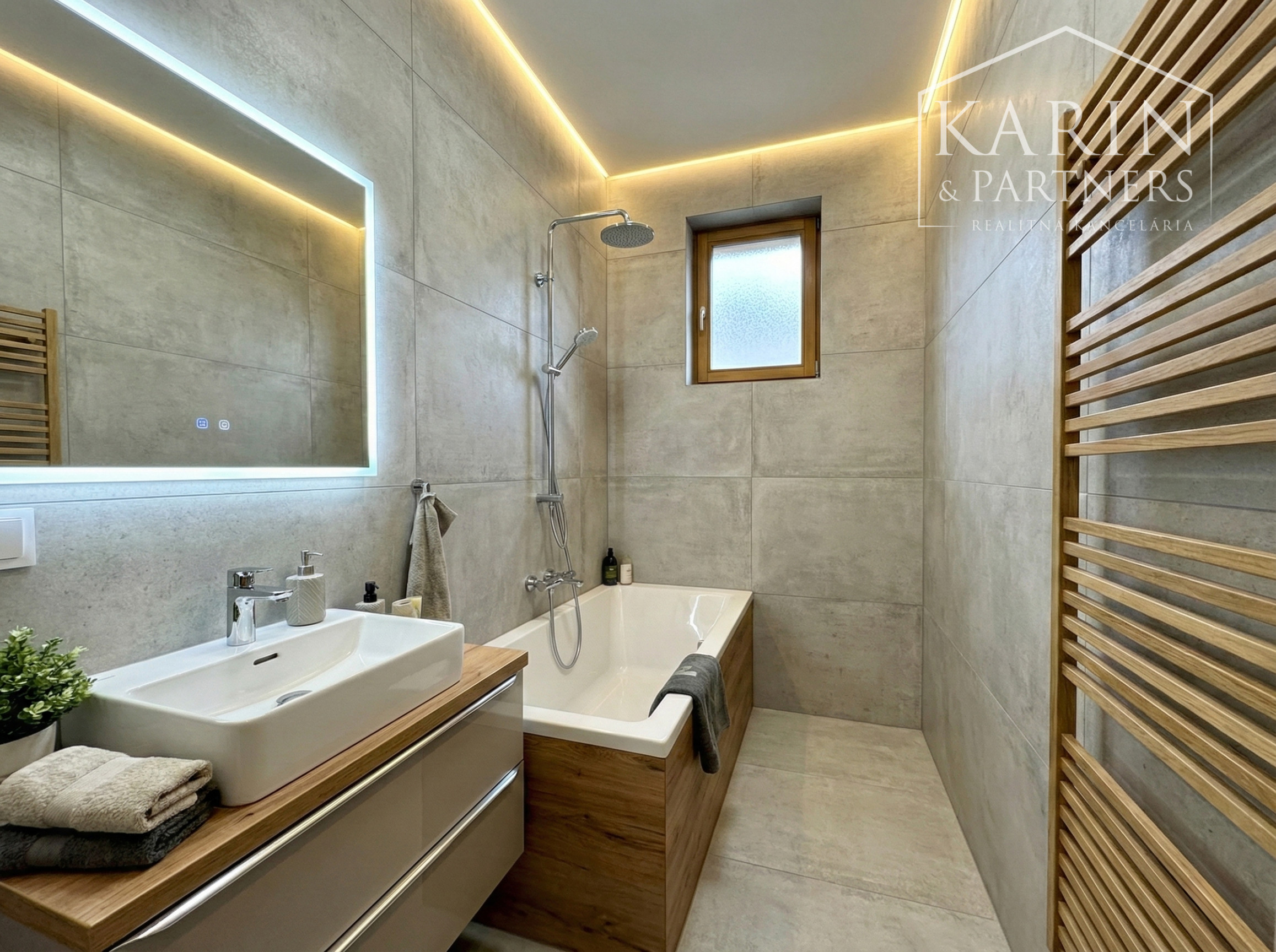 Priestranný 4-izbový rodinný dom, Petrova Ves