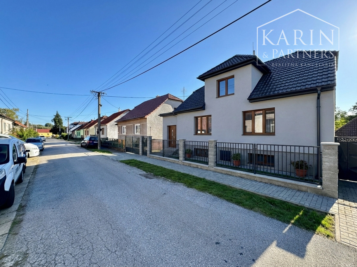 Priestranný 4-izbový rodinný dom, Petrova Ves