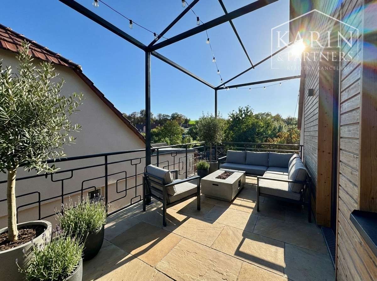 Priestranný 4-izbový rodinný dom, Petrova Ves