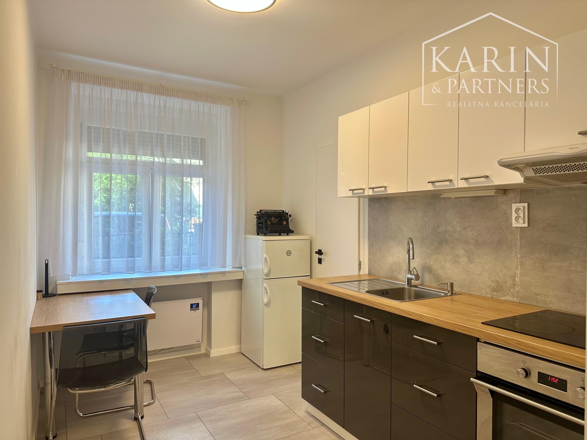 Prenájom 2 izbový byt pri Prezidentskom paláci