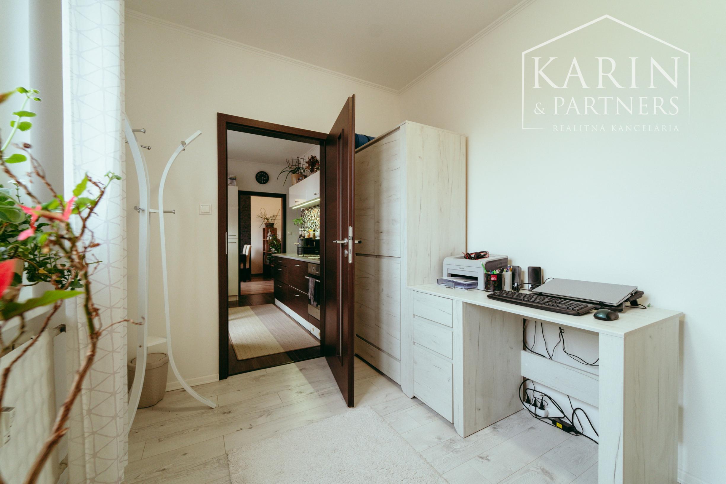 3i zrekonštruovaný, kompletne zariadený byt v centre mesta Malacky