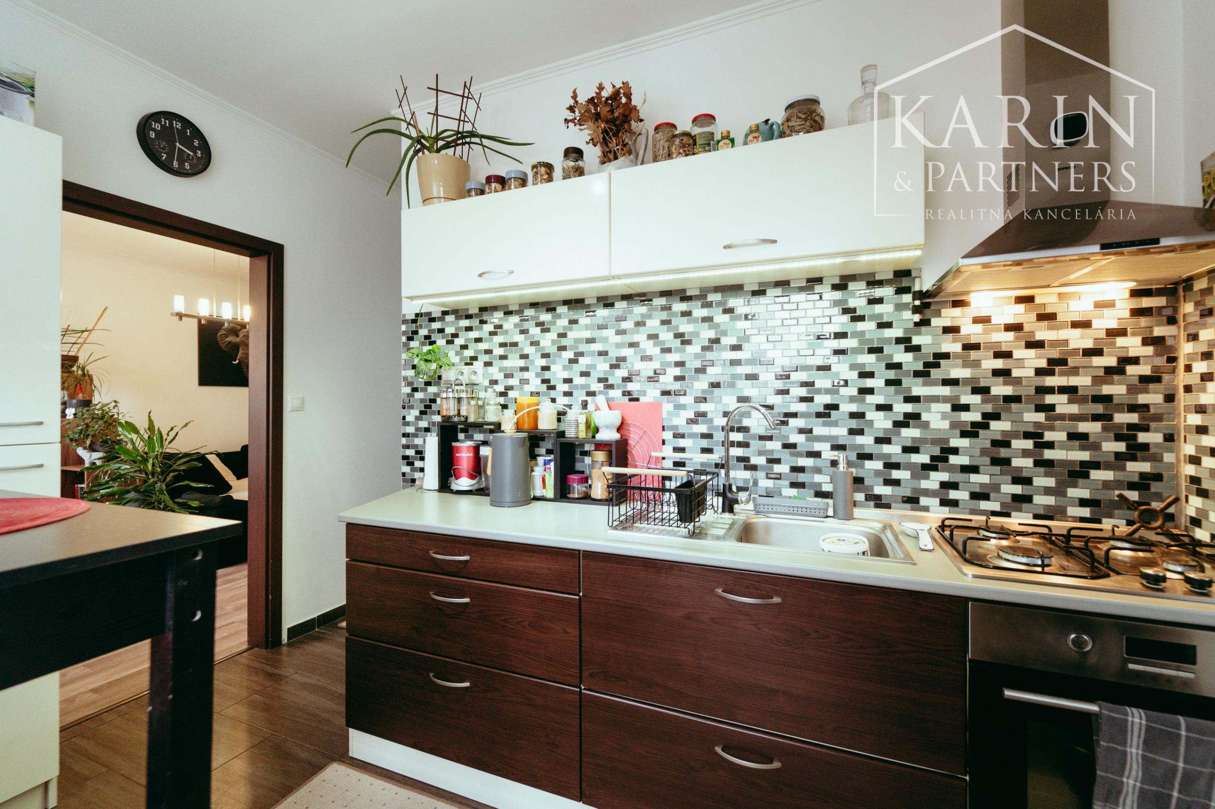 3i zrekonštruovaný, kompletne zariadený byt v centre mesta Malacky