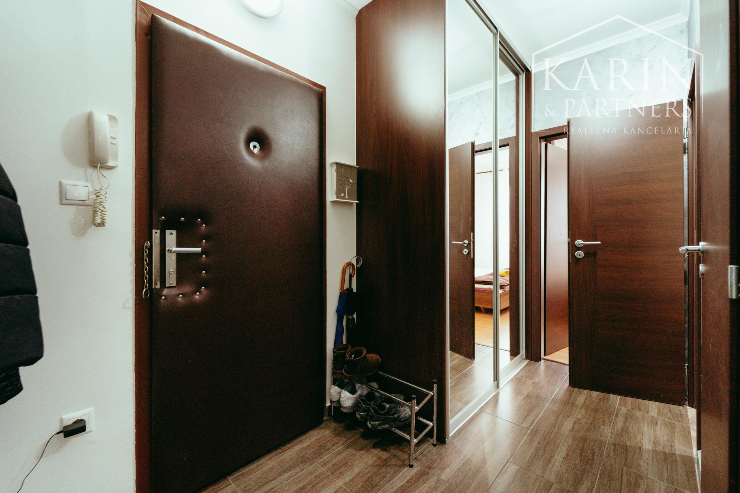 3i zrekonštruovaný, kompletne zariadený byt v centre mesta Malacky