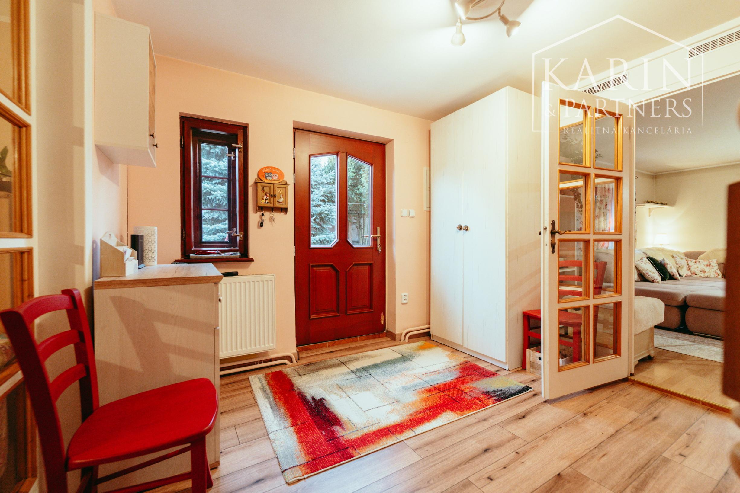 Štýlový 4 izbový rodinný dom kúsok od borovicových lesov