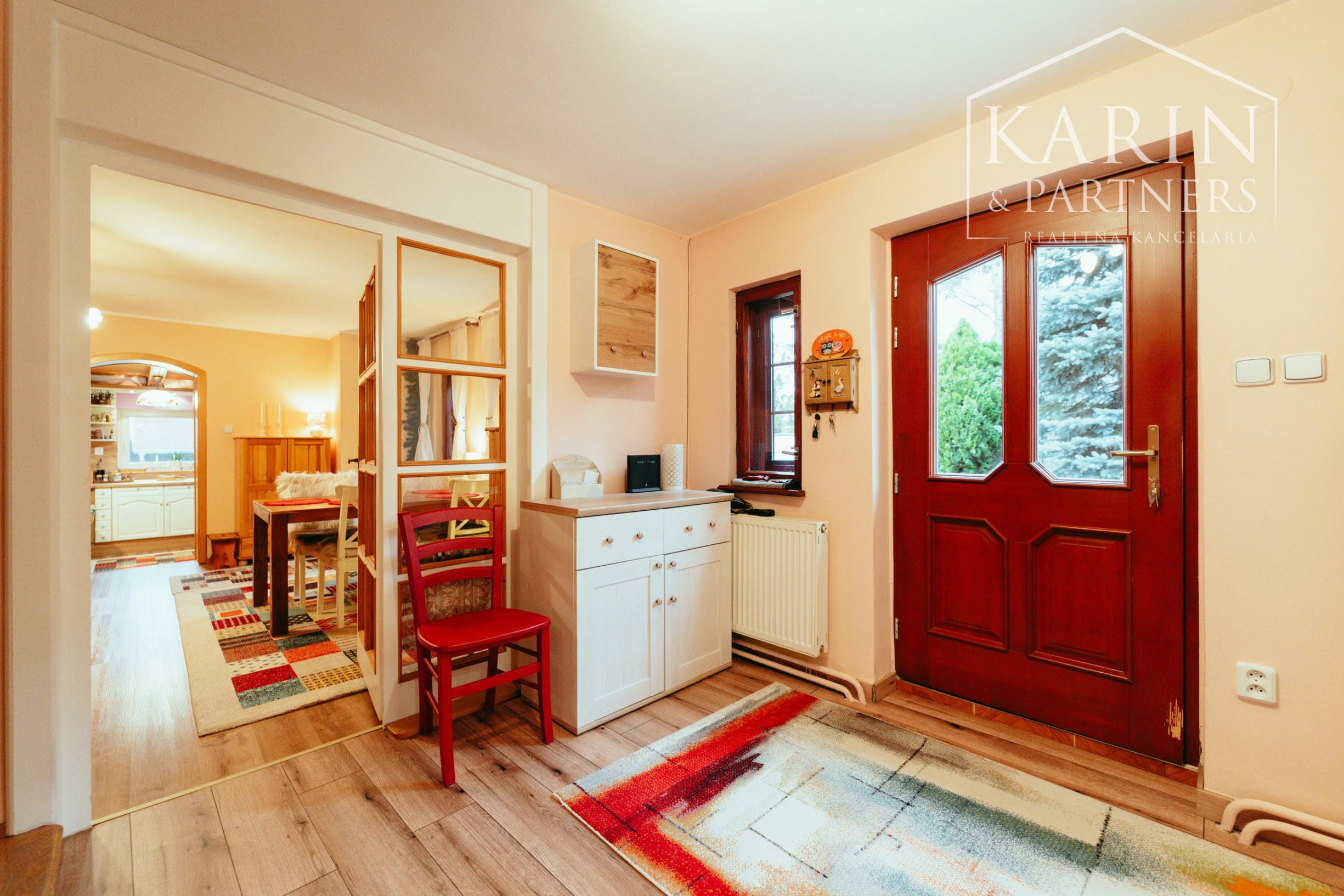 Štýlový 4 izbový rodinný dom kúsok od borovicových lesov