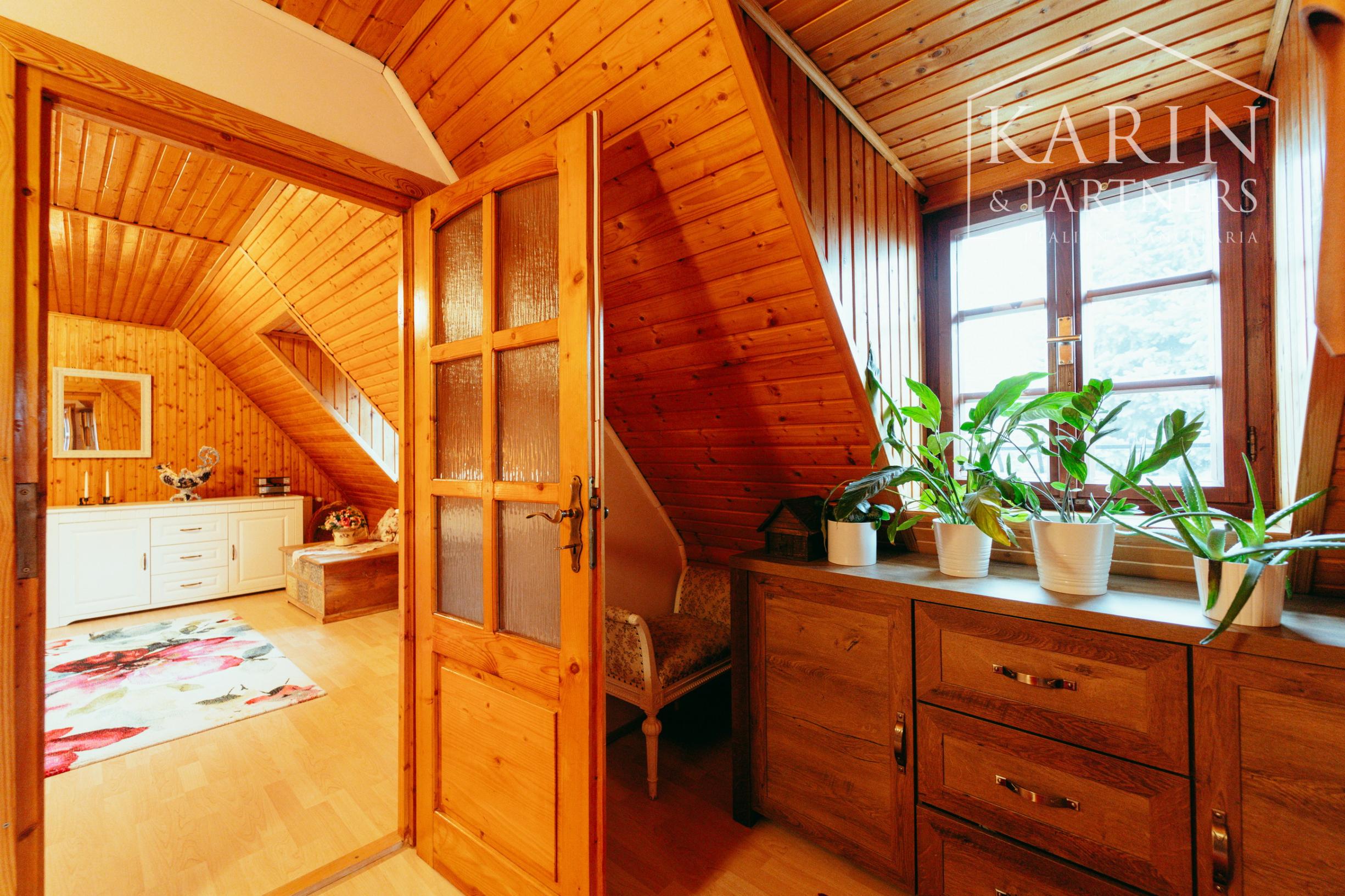 Štýlový 4 izbový rodinný dom kúsok od borovicových lesov