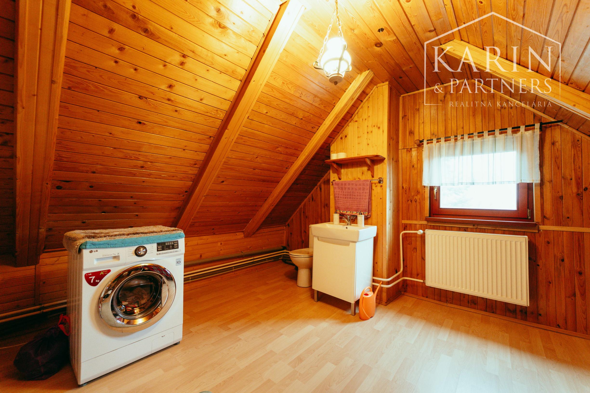 Štýlový 4 izbový rodinný dom kúsok od borovicových lesov