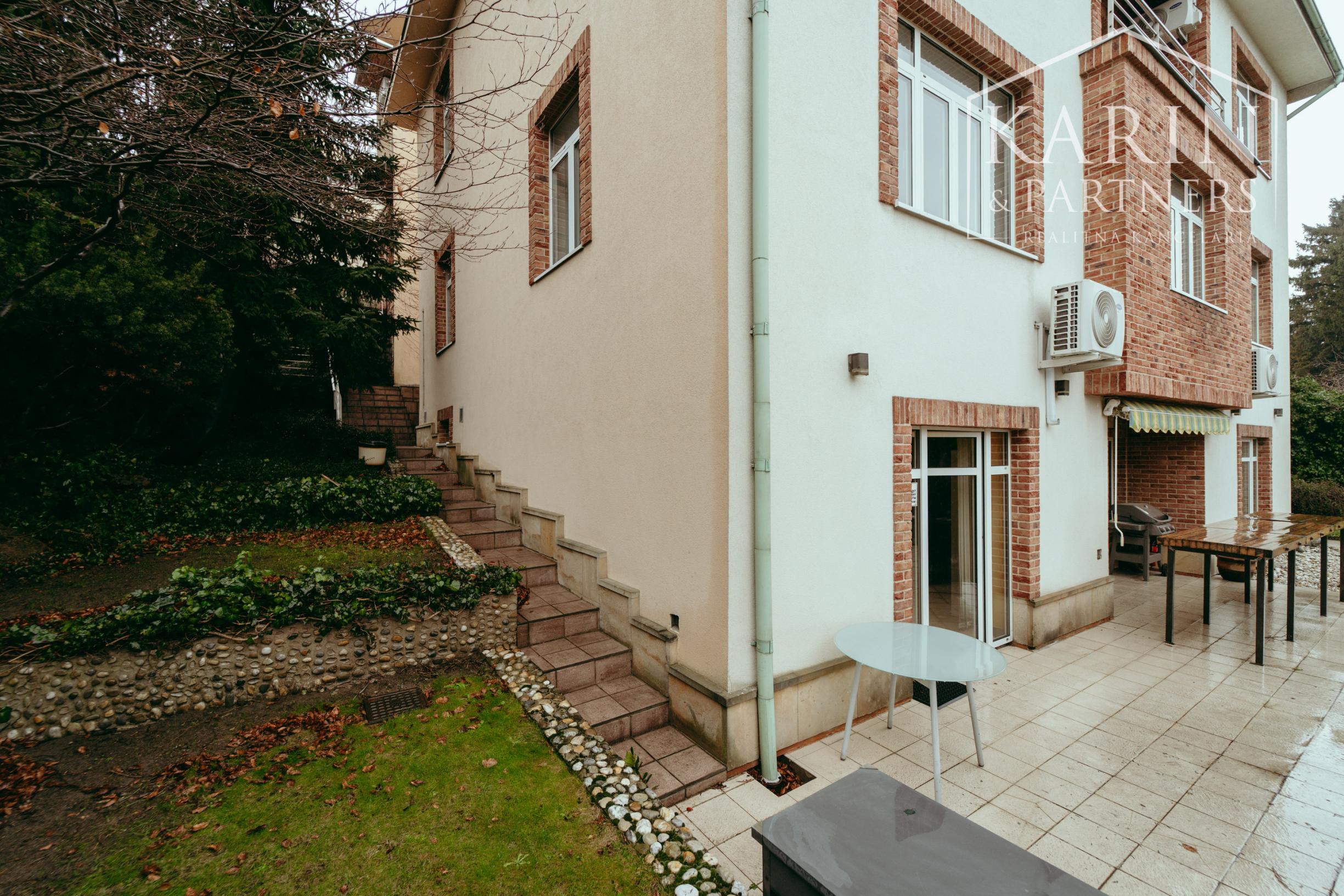 Veľkomtrážna vila pod Slavínom na prenájom