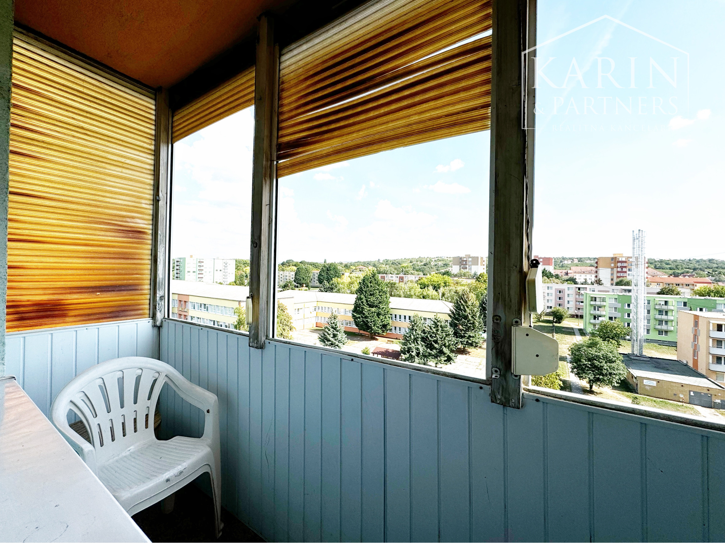 Zariadená útulná garsónka vo výbornej lokalite, L. Svobodu