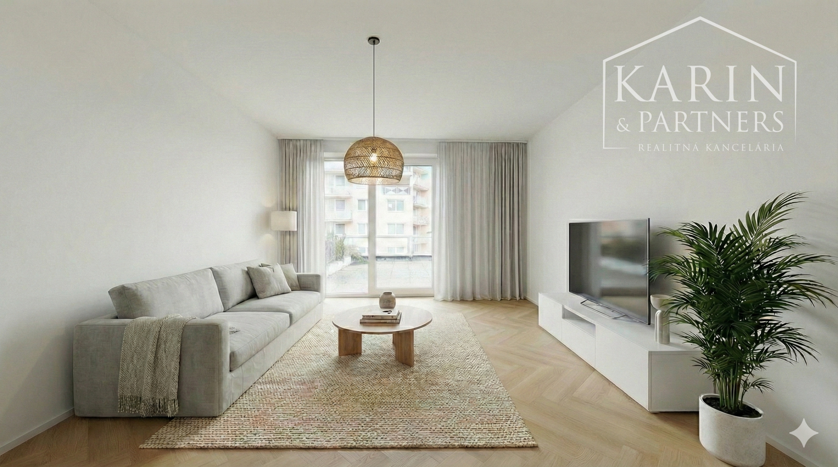 KOMPLETNE ZREKONŠTRUOVANÝ PRIESTRANNÝ 3I BYT S ROZĽAHLOU TERASOU