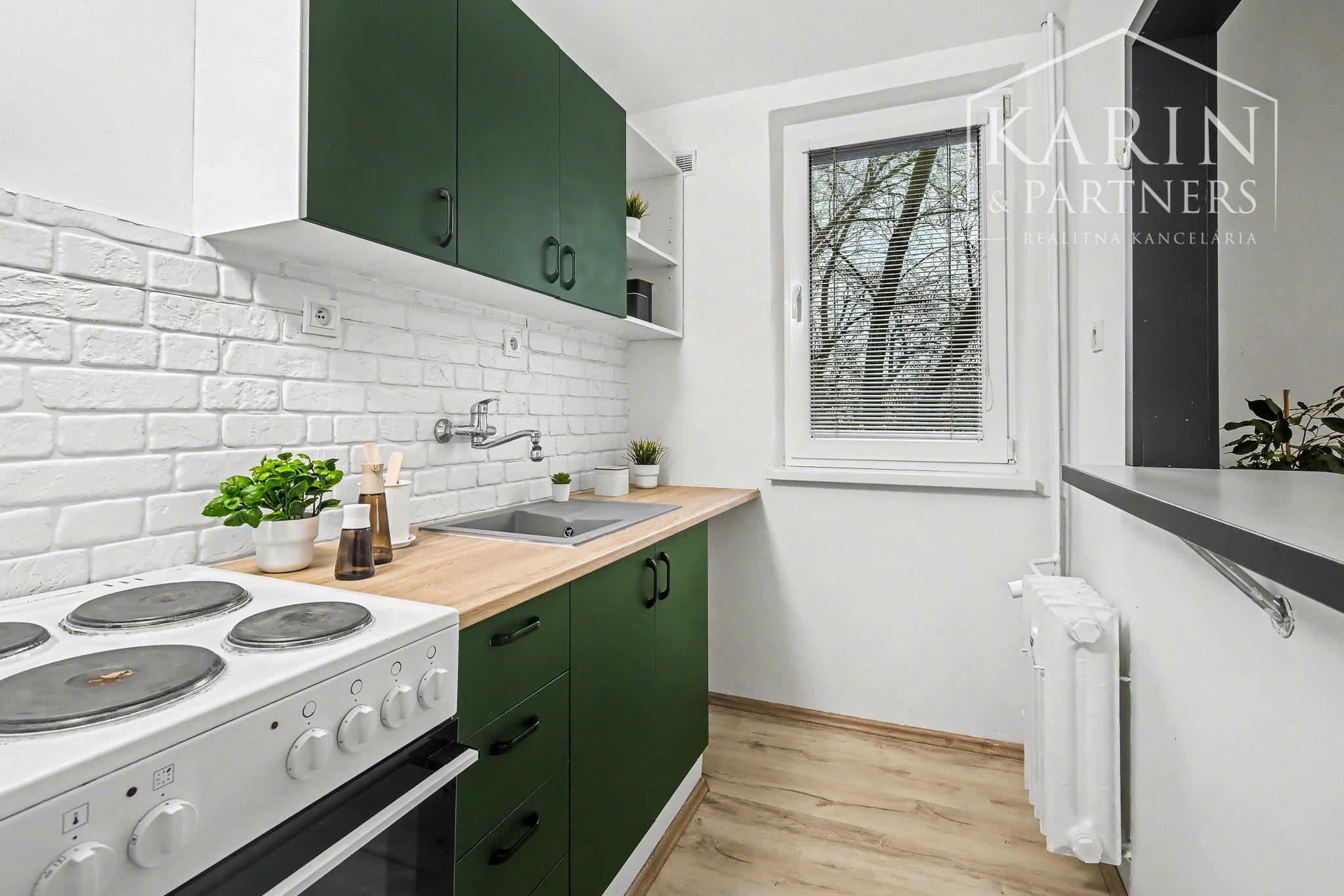 2-izbový byt v parku v širšom centre Modry