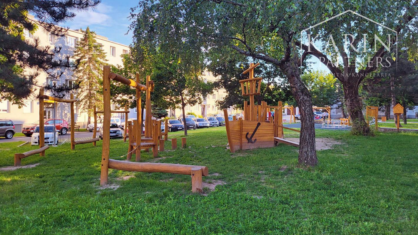 2-izbový byt v parku v širšom centre Modry