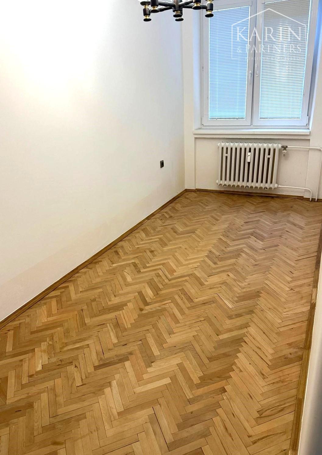 Prenájom – 3 izbový byt s loggiou na Ostredkovej. Ul. Ružinov BA II