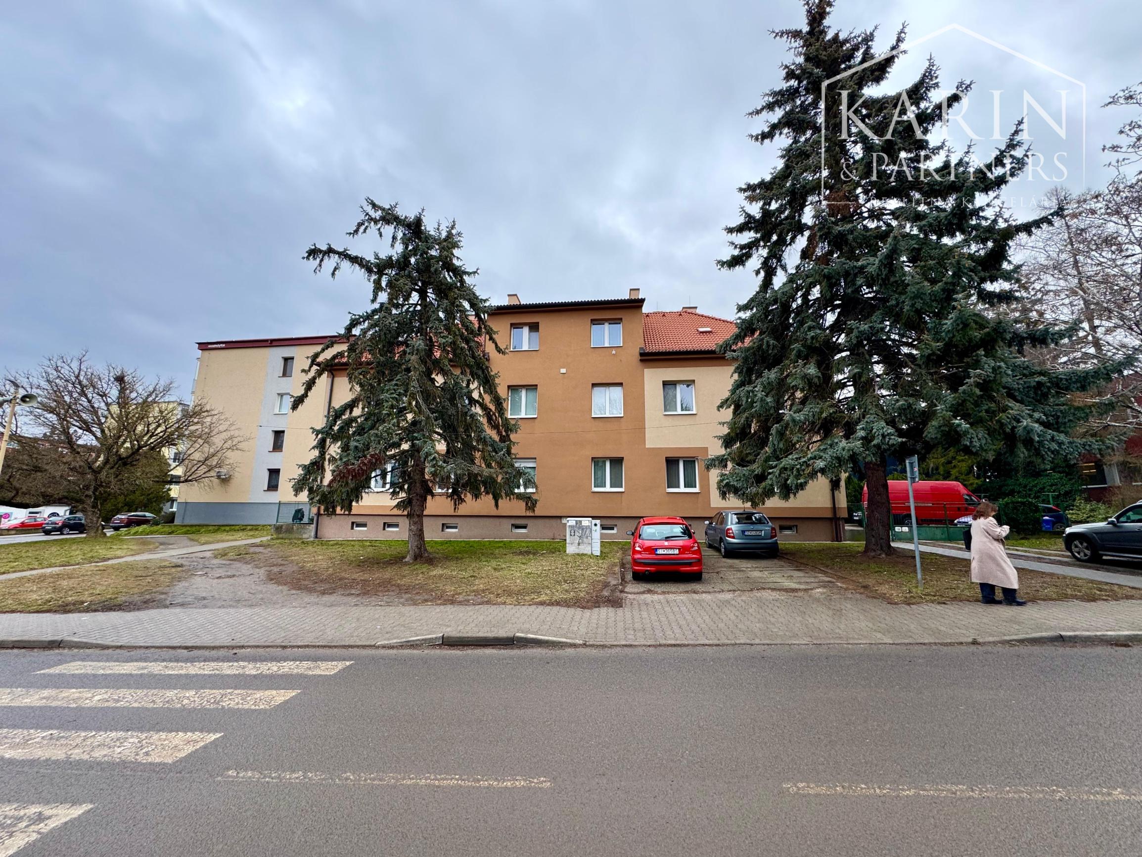 PRENÁJOM LUXUSNÉHO 1-IZBOVÉHO BYTU V HOLÍČI