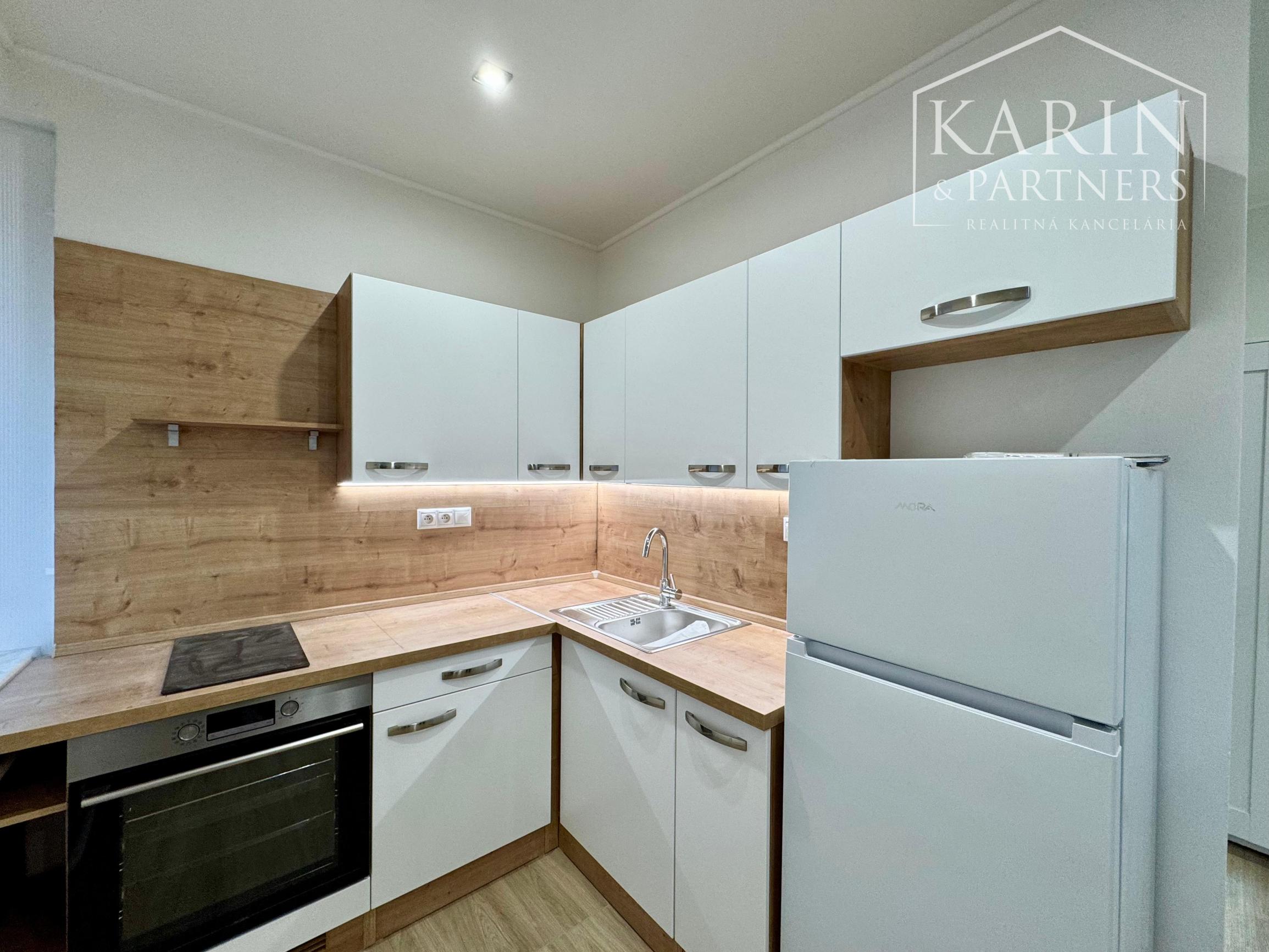 PRENÁJOM LUXUSNÉHO 1-IZBOVÉHO BYTU V HOLÍČI