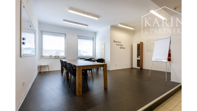 SKLADOVÉ PRIESTORY+ NÁKLADNÁ  PLOŠINA