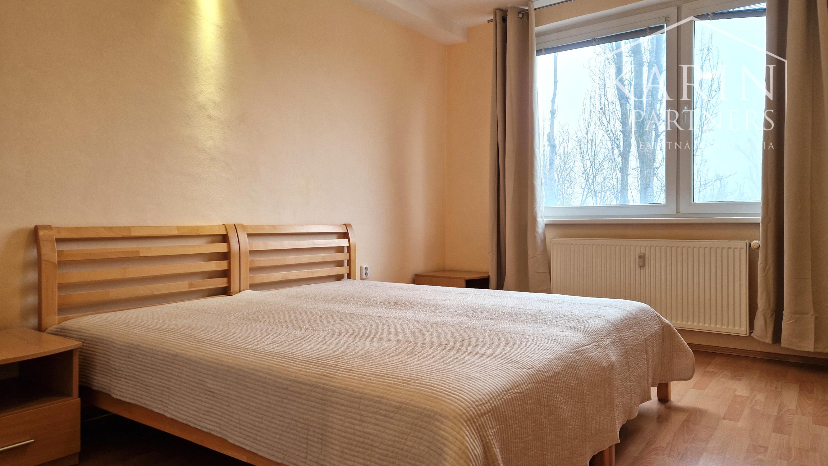 PRIESTRANNÝ 2-IZBOVÝ BYT V RUŽINOVE – UL. ANDREJA MRÁZA