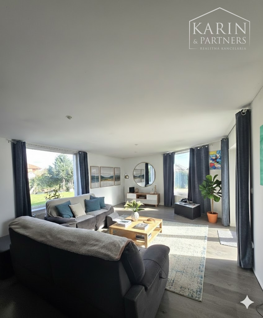 Predaj – rodinný dom s pozemkom 1730 m2 – Štvrtok na Ostrove – okr. DS.