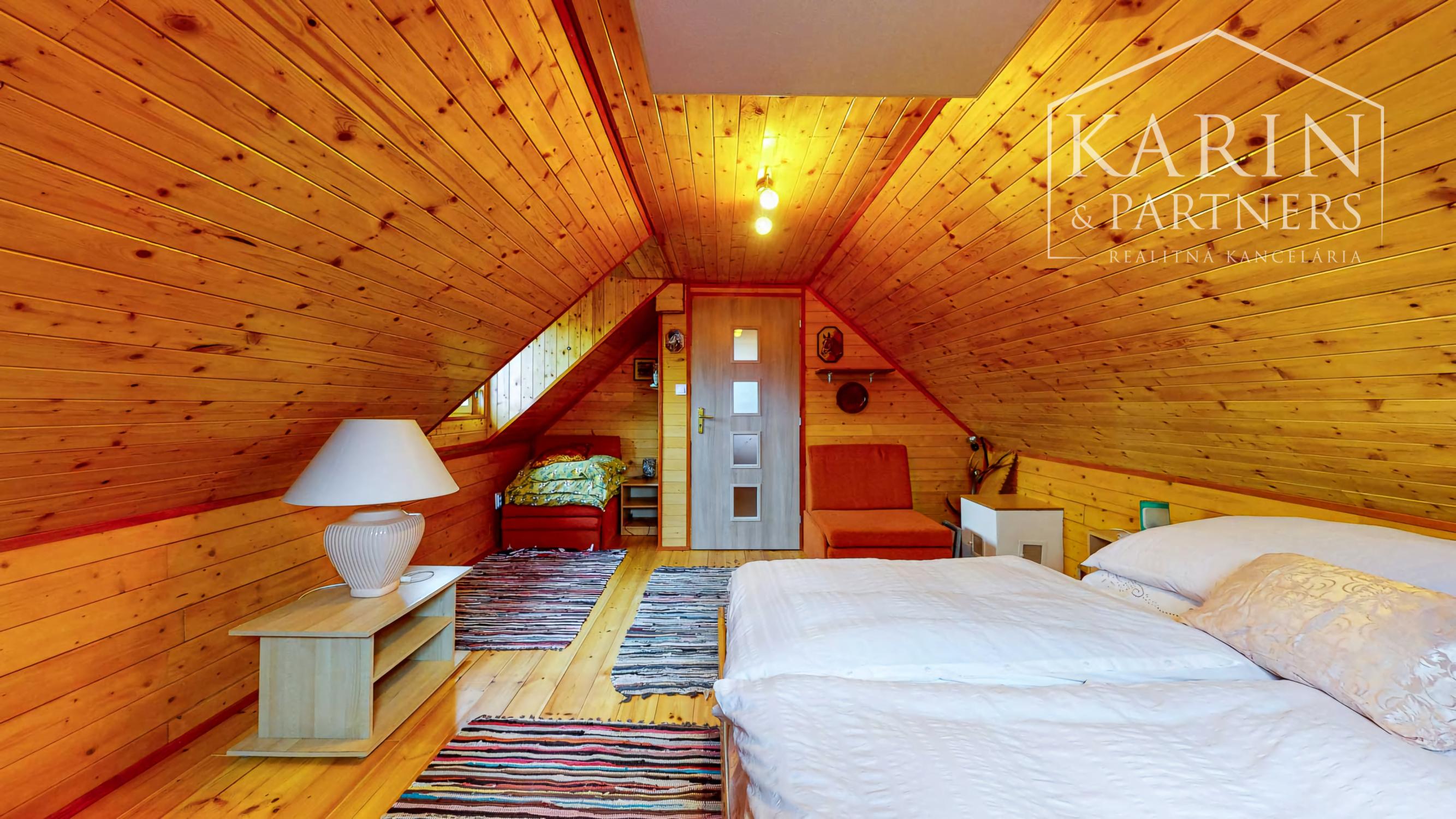 Štýlová drevenica v srdci Štiavnických vrchov – Kráľovce-Krnišov 20 minút od Banskej Štiavnice