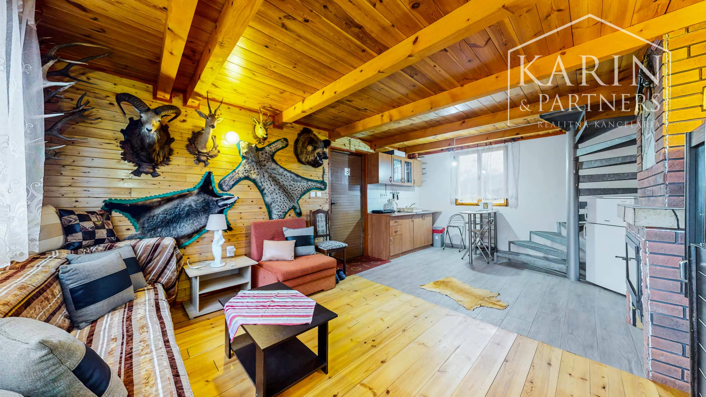 Štýlová drevenica v srdci Štiavnických vrchov – Kráľovce-Krnišov 20 minút od Banskej Štiavnice