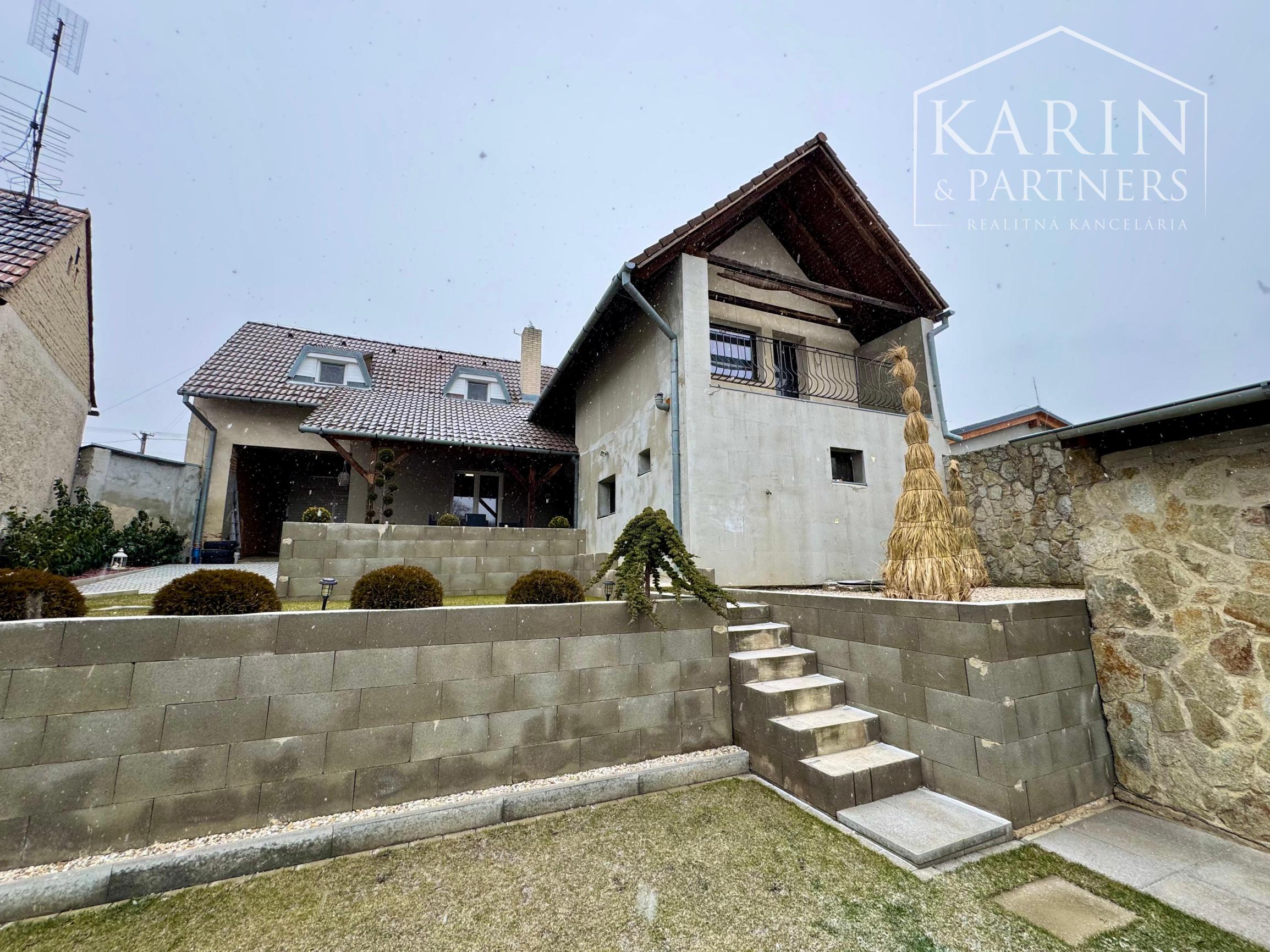 POKOJNÉ BÝVANIE NA ZÁHORÍ: DOM RADIMOV